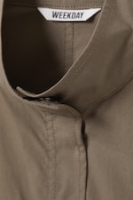 Dunkles Graubraun - Ärmellose, locker geschnittene Utility-Weste - 1