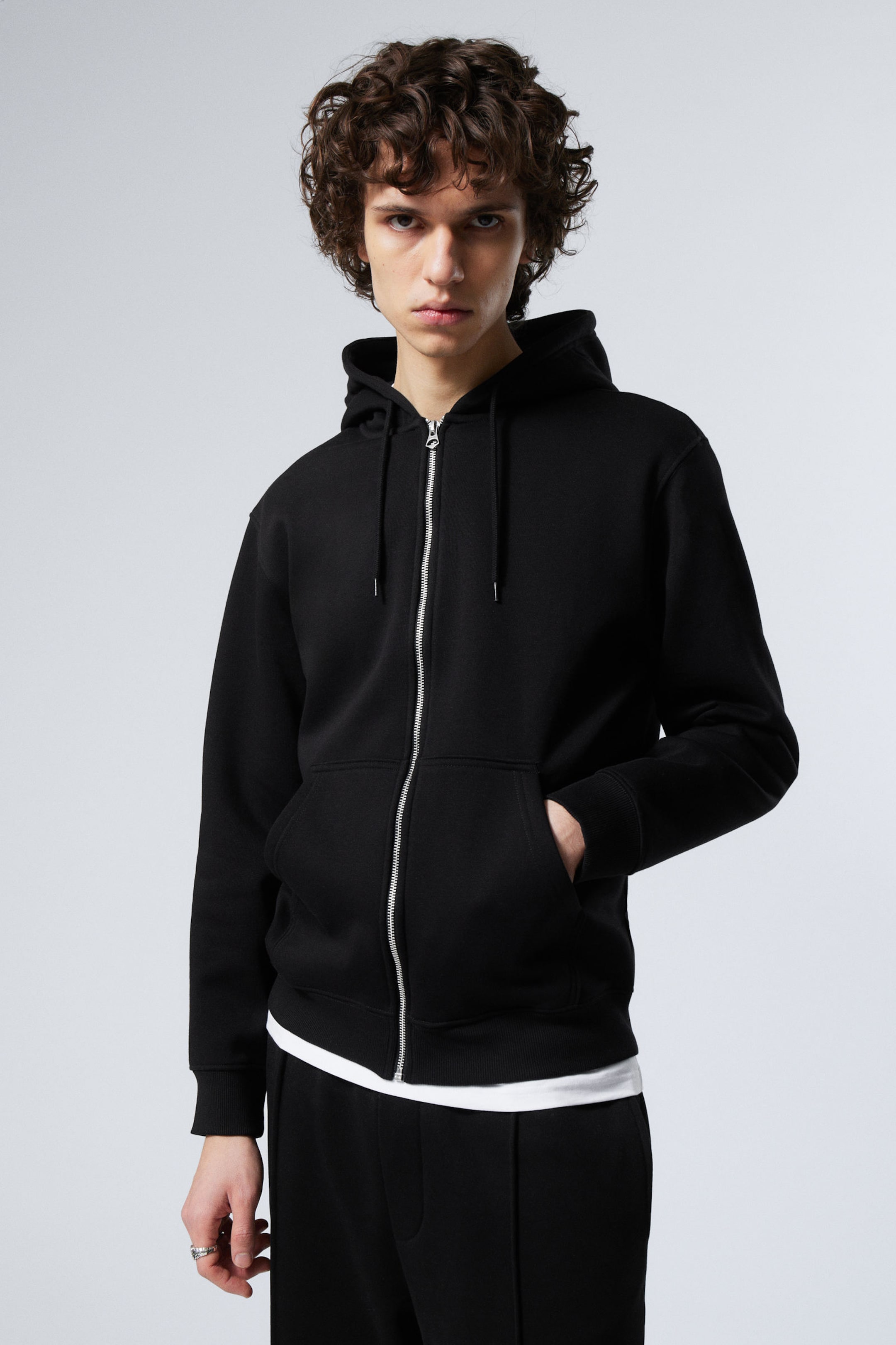 Schwarz - Kapuzenjacke Standard - 2