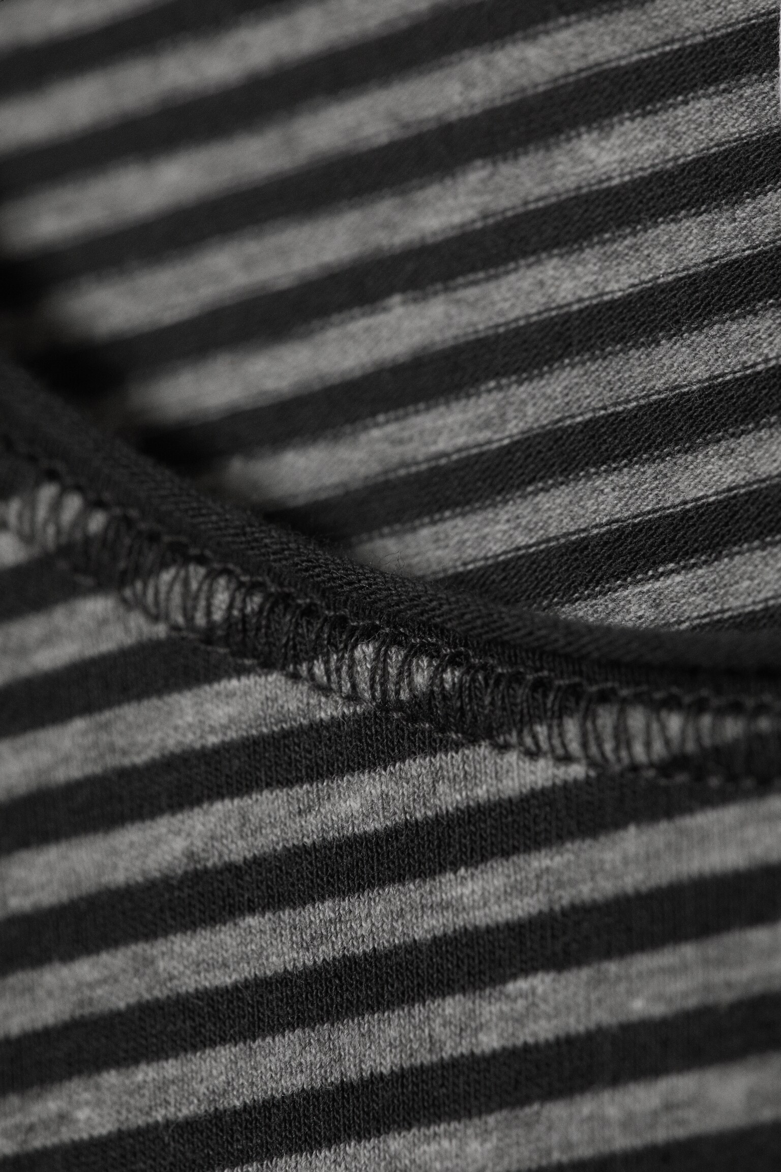 Långärmad topp i bomull - Svart & grå-randig/Mörkgrön/Randig mullvad/Randig mörkbrun/Mörkbrun/Vit/Svart Stripes/Randig mörk khakigrön - 3