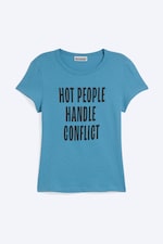 Blue - Boxy T-Shirt mit Print und kurzen Ärmeln - 4