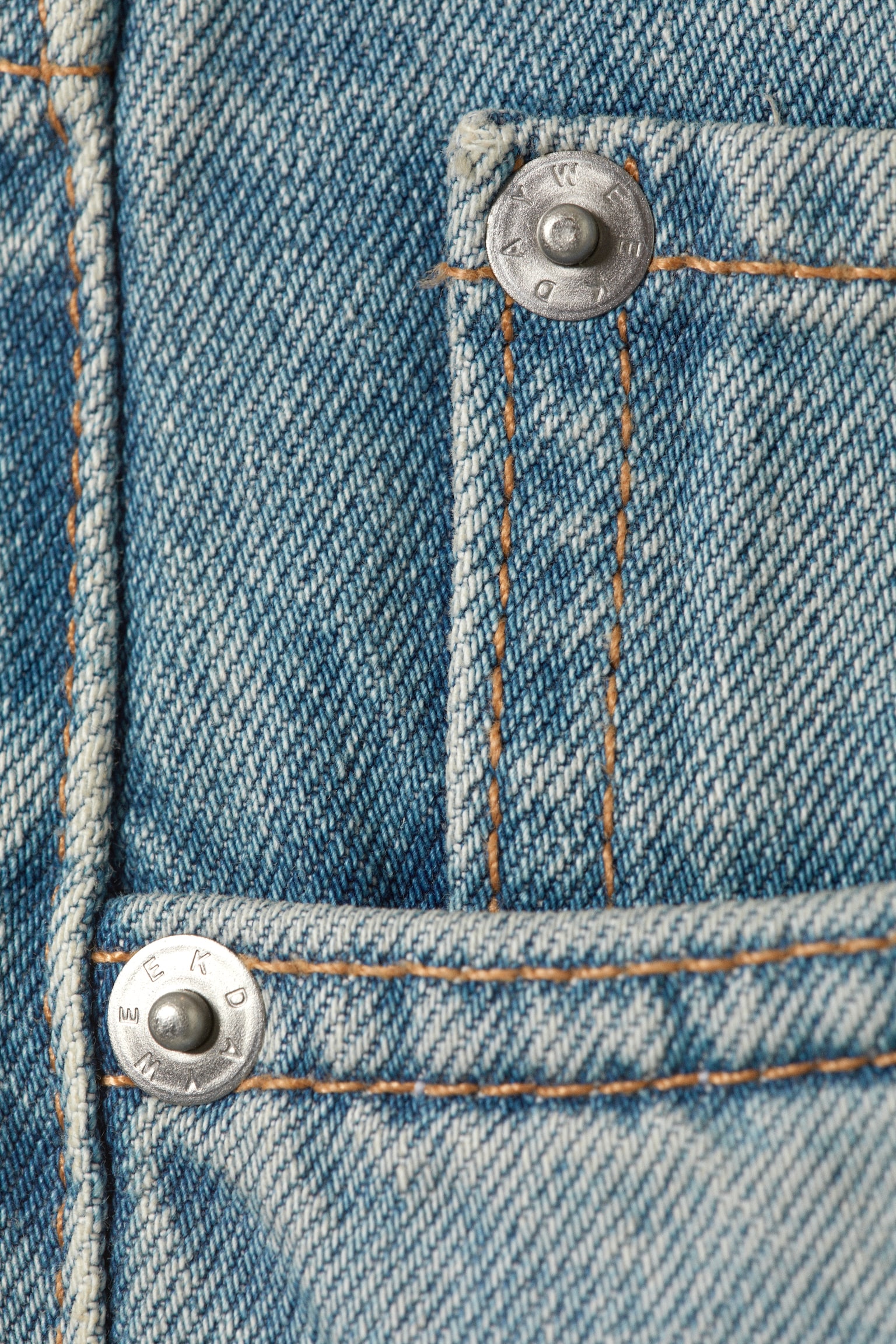 Ray Relaxed Tapered Leg Jeans - Seventeen Blue - Mellanblå/Tuned Black - Svart - 5