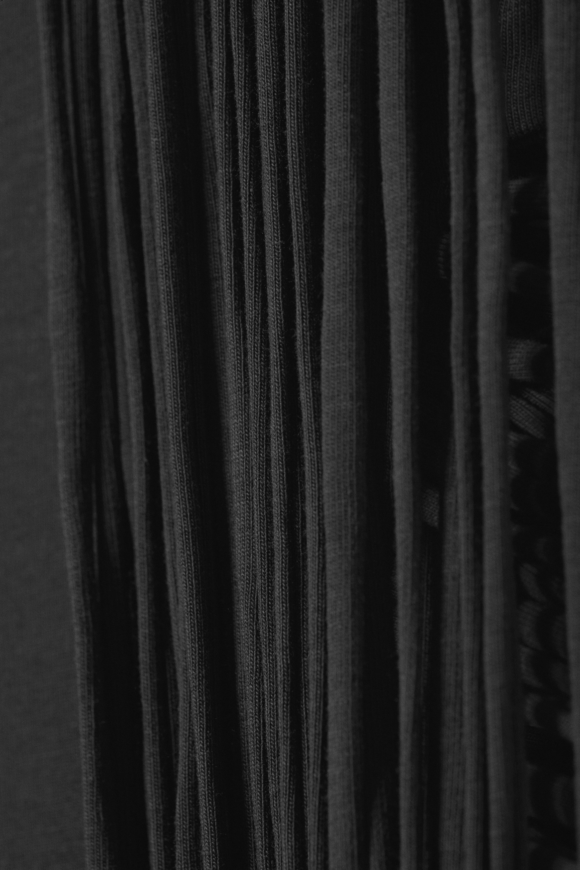 Dark Grey - Mini-robe à bretelles découpée - 5