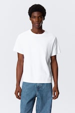 Weiß - Boxy T-Shirt mit lockerer Passform - 0