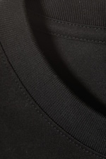 Schwarz - Klassisches T-Shirt mit boxy Fit - 4