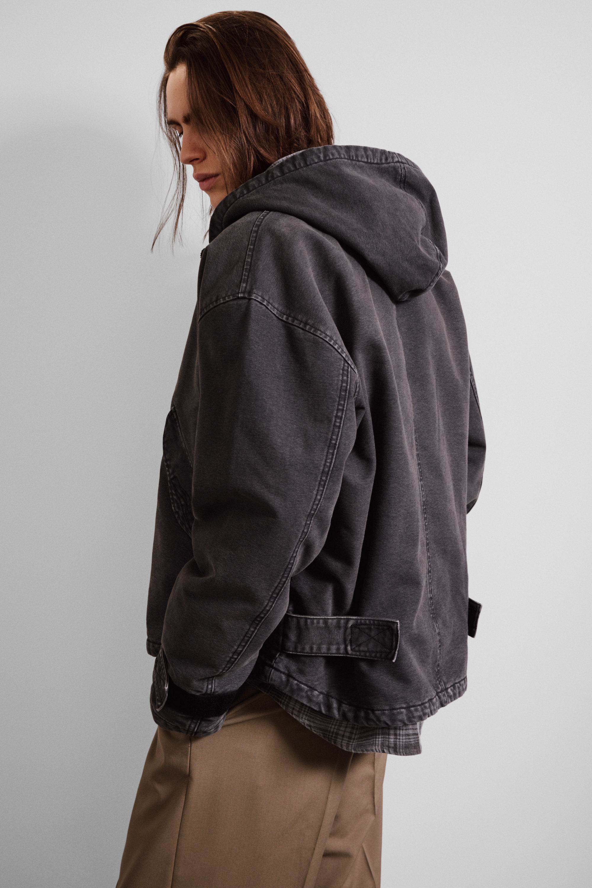 Schwarz meliert - Locker geschnittene Kapuzenjacke aus Canvas - 5