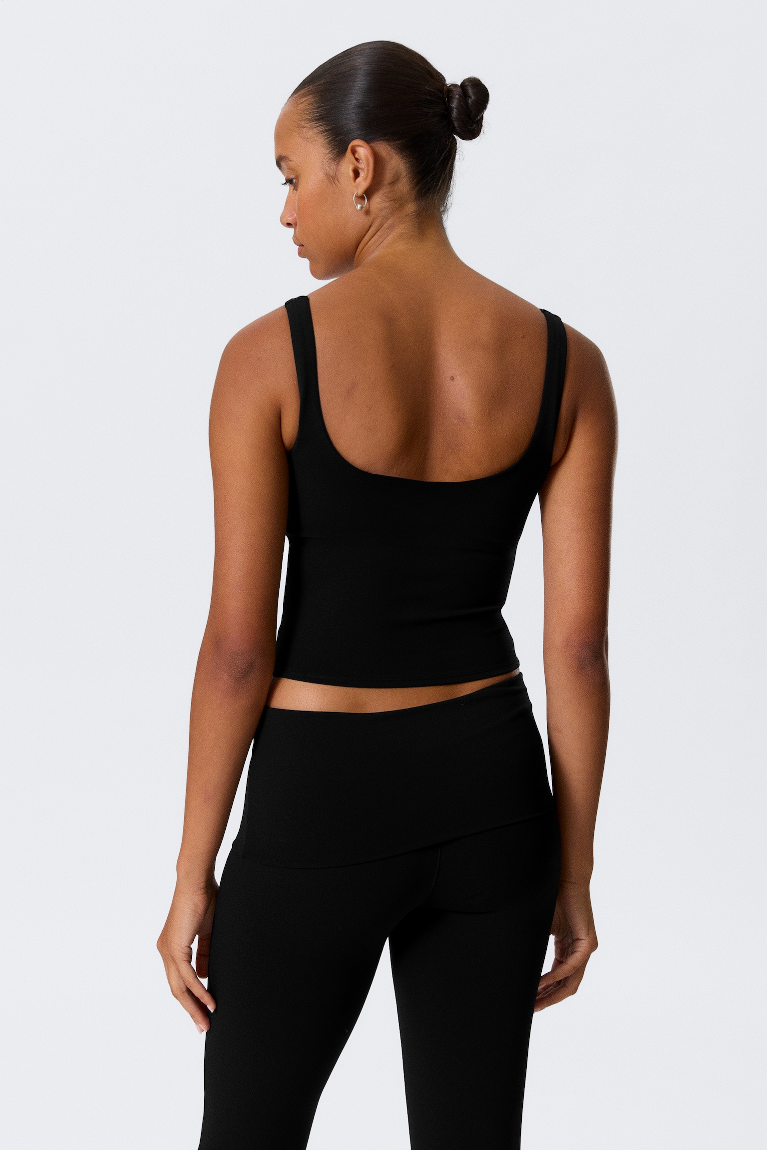 Cropped Sports Top - Black/White/Dark Brown/Dark Khaki Green - 4