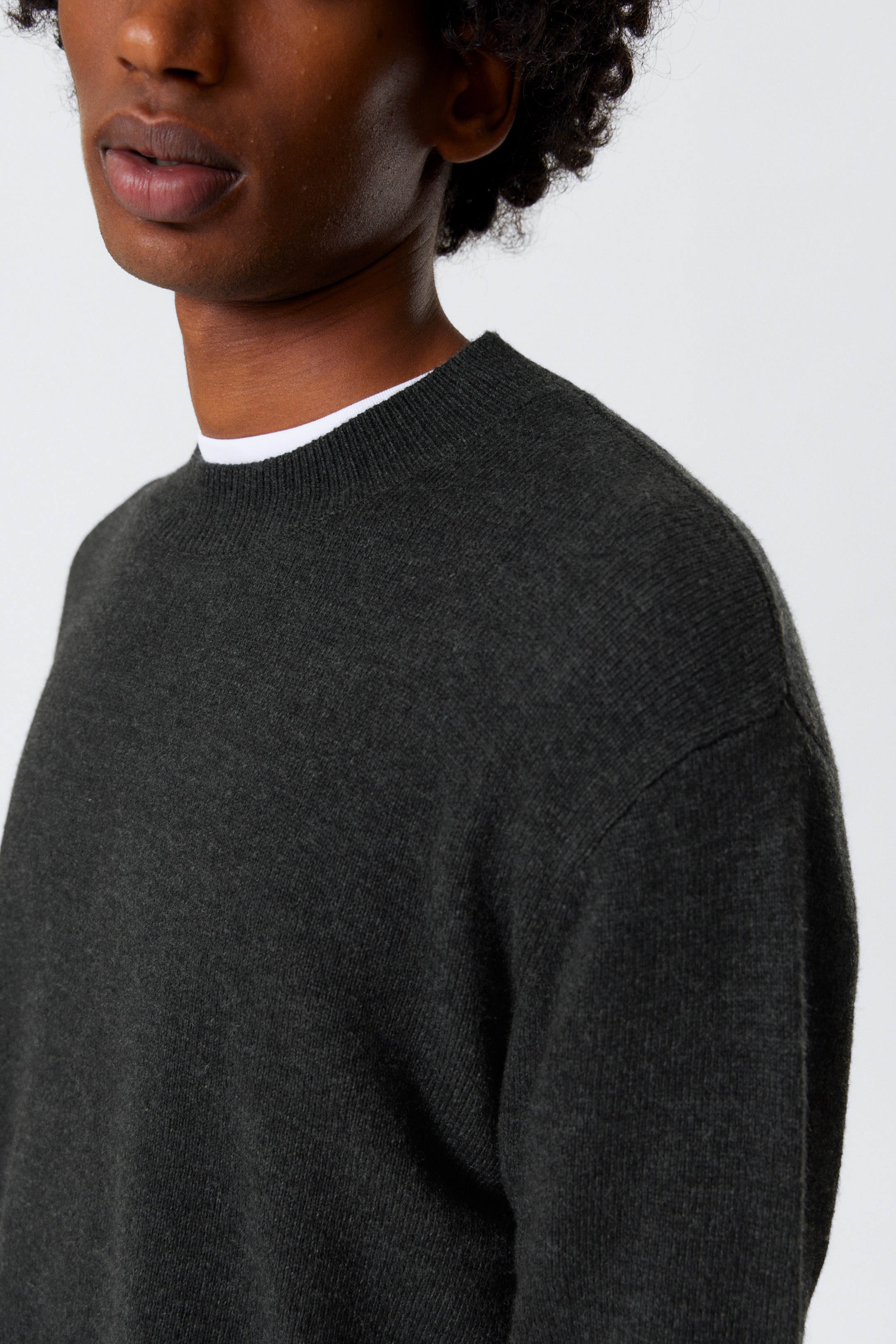 Black - Regular Fit Wool-Blend Crew-Neck Sweater - 2