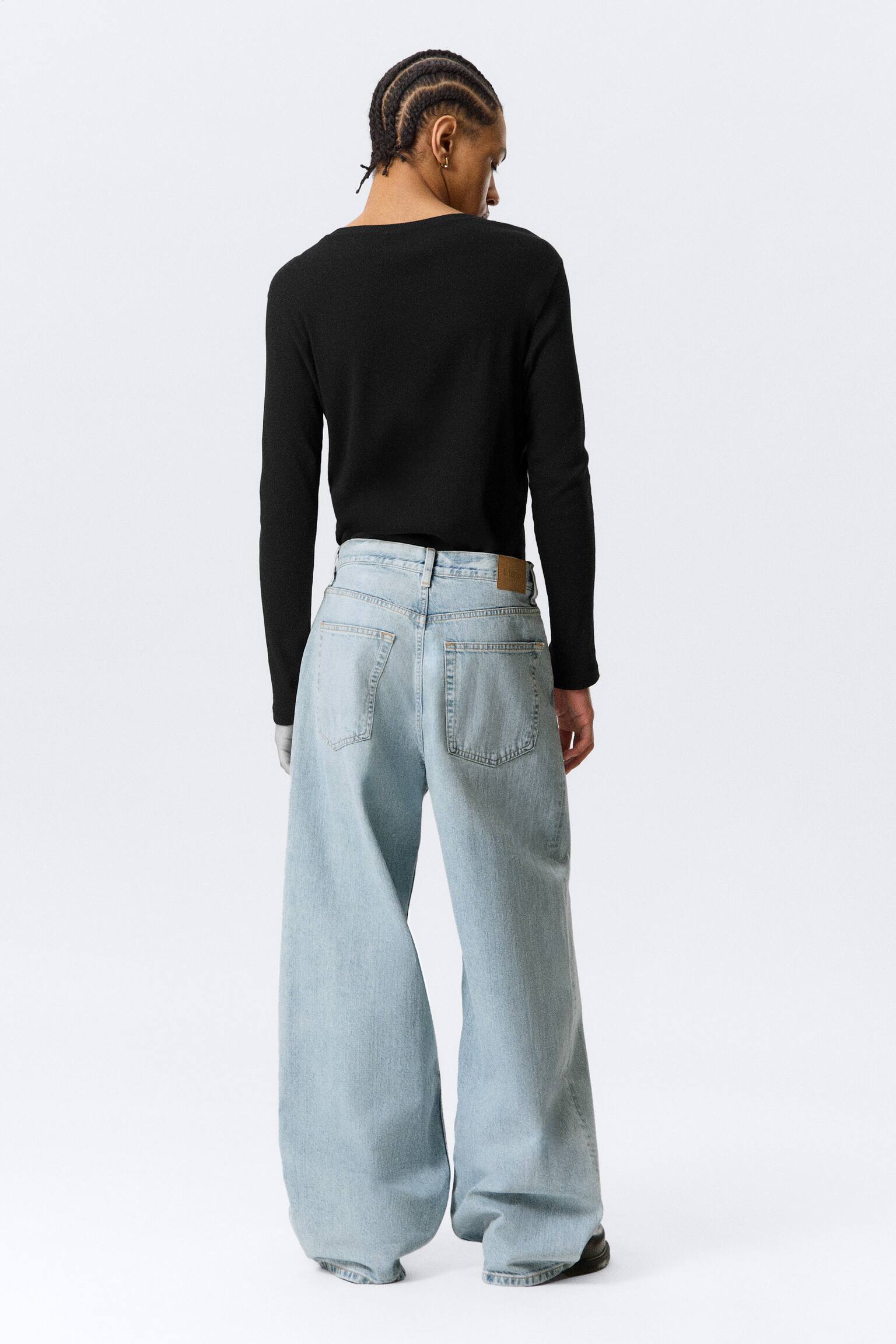 Jean baggy ample Astro - Dream Blue - Bleu clair/Kimberley Blue - Bleu clair/Black Rinse - Noir/Chelsea Black - Noir/Arizona Blue - Bleu moyen/Blue Hymn - Bleu moyen/Blue Rinse – Bleu foncé/Tuned Black – Noir/Board Blue - Medium Blue/Blue Stream - Bleu moyen/Gris mine - 8