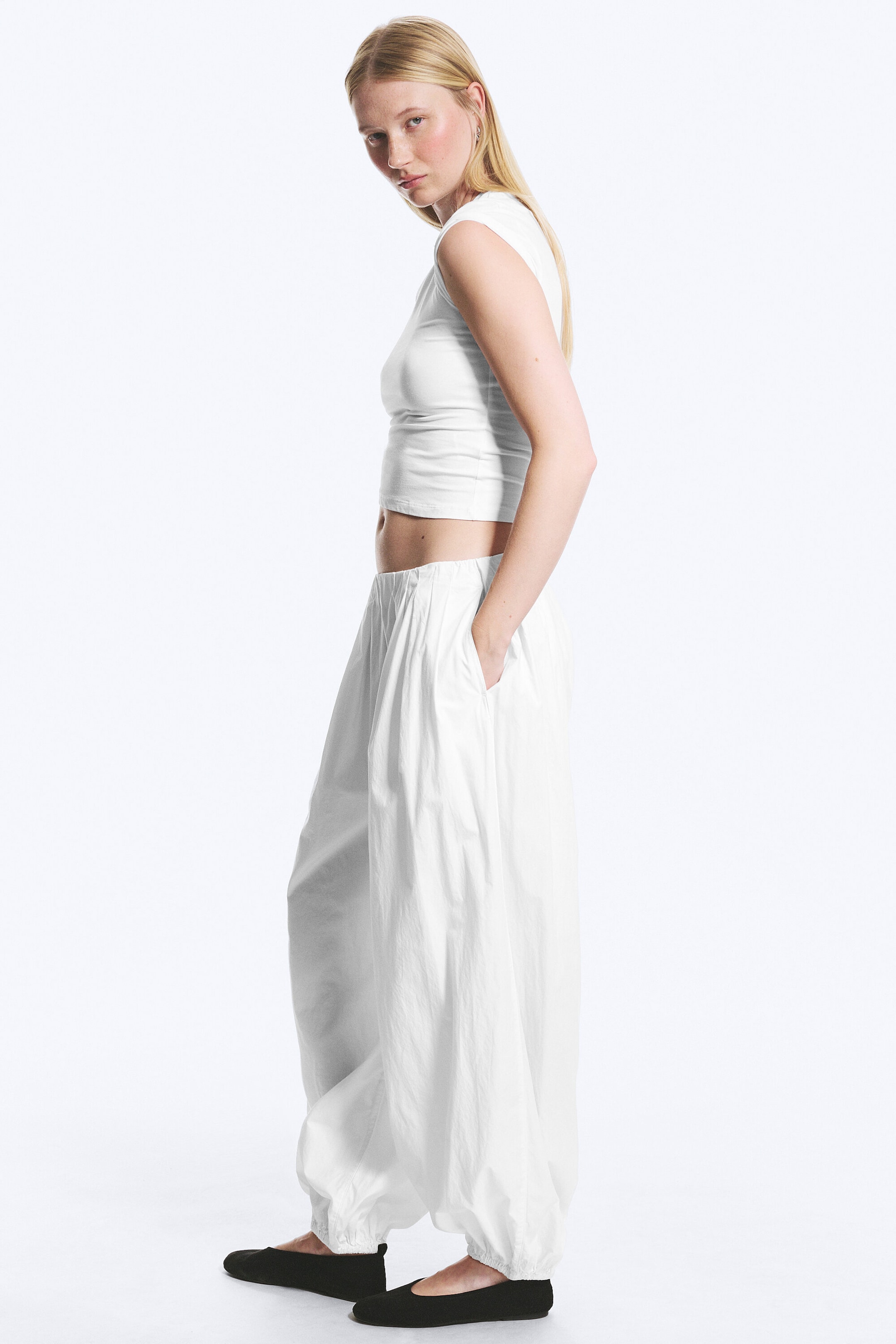 White - Balloon Cotton Trouser - 2