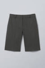 Dunkelgrauer Nadelstreifen - Knielange Anzugshorts - 0