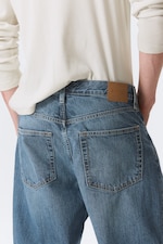 Radio Blue - Medium Blue - Ray Mid Rise Relaxed Tapered Leg Jeans - 4