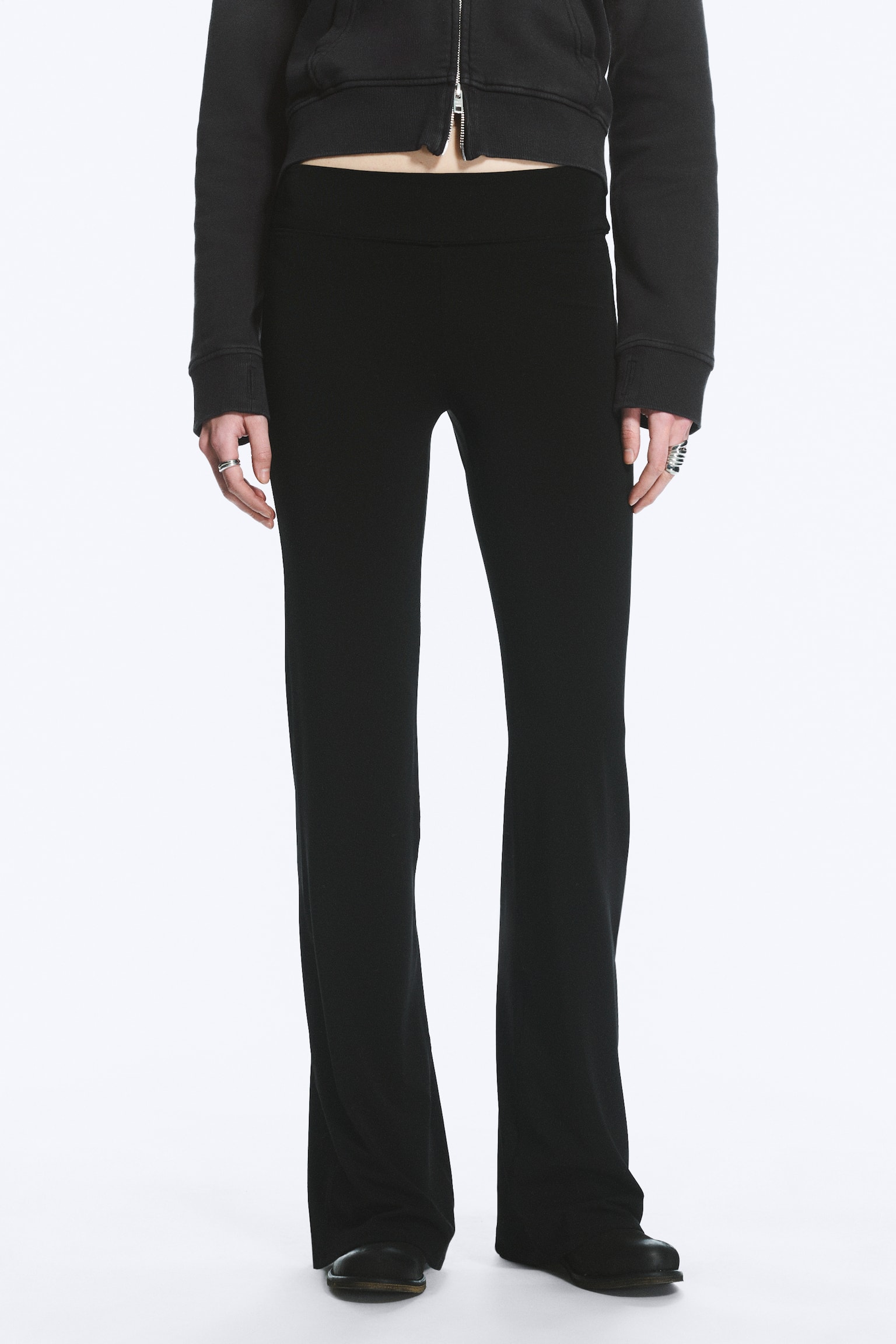 Dżersejowe spodnie Low Rise Bootcut - Czarny - 6