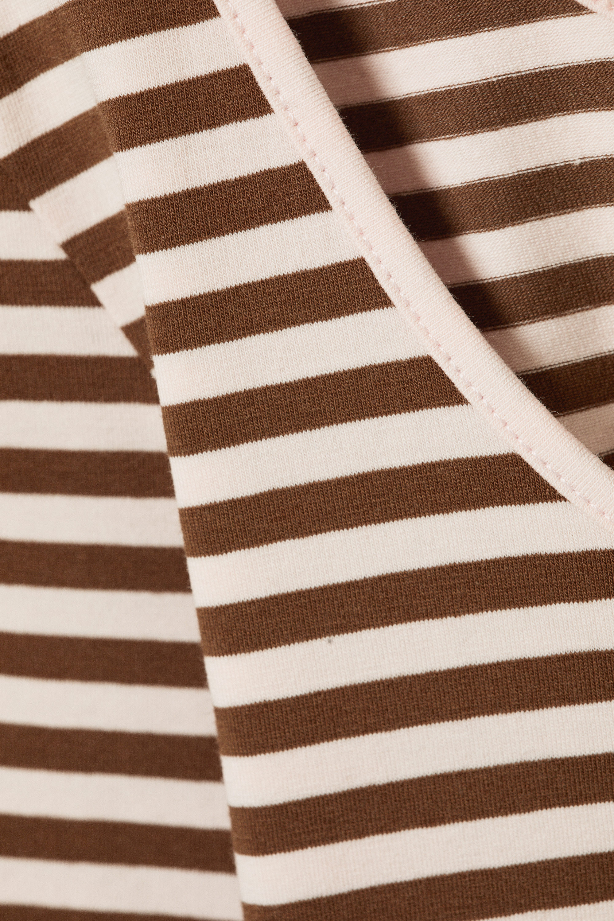 Light Pink/Brown Stripe - Long-Sleeved Slim Fit Scoop Neck Top - 5