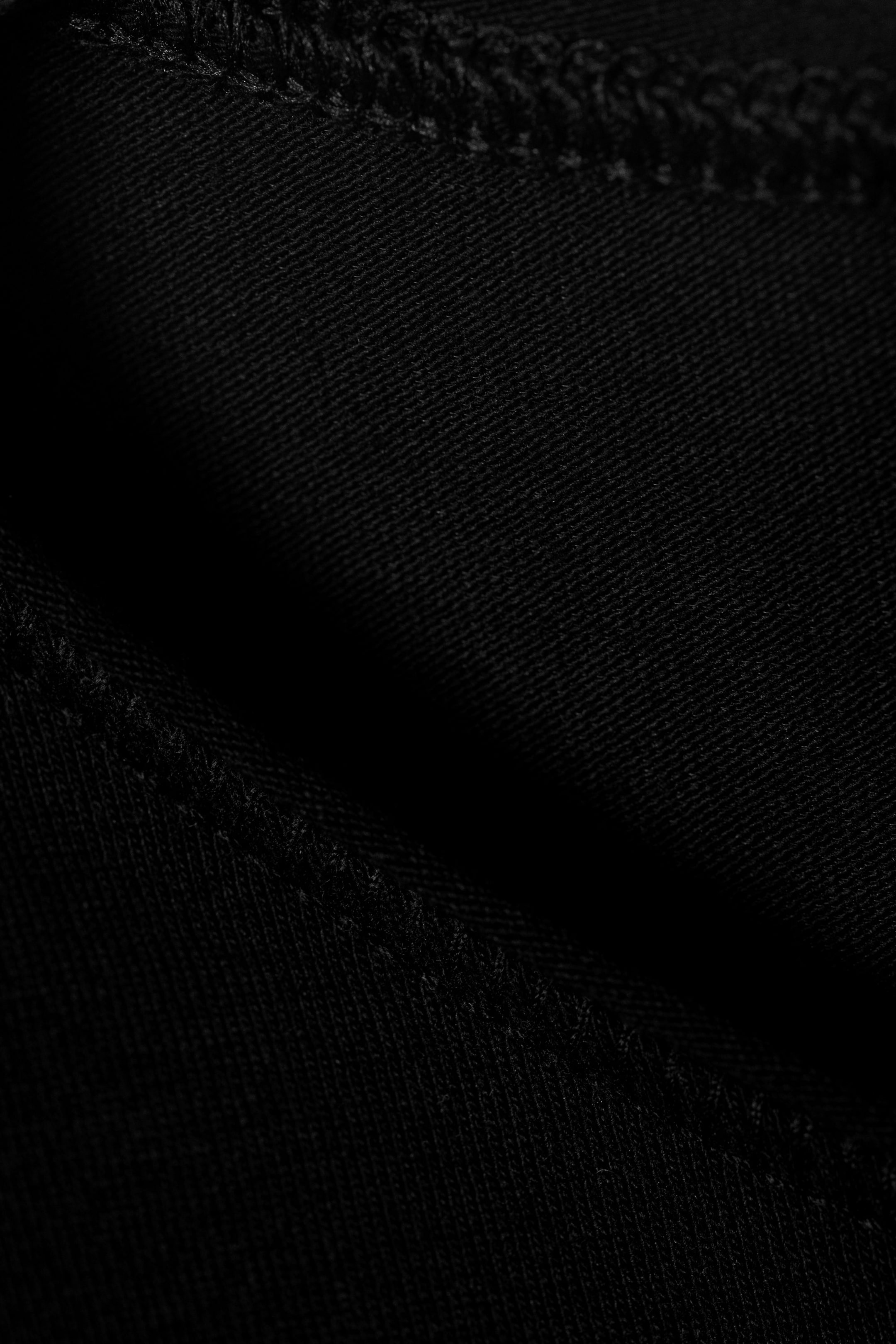 Svart - Fitted Three-Quarter Sleeve Top - 4