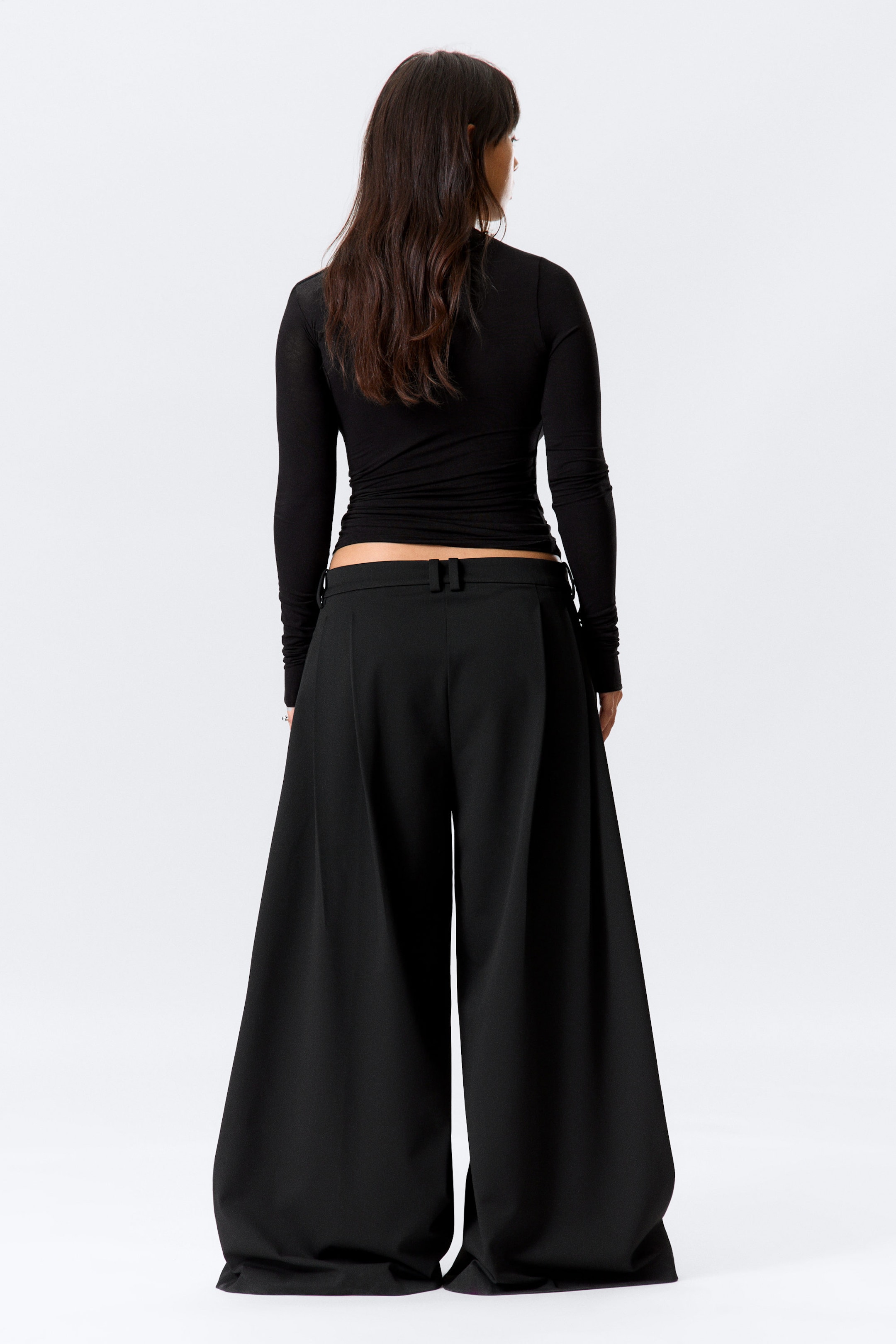 Black - Super Wide Pleated Suiting Trousers - 3