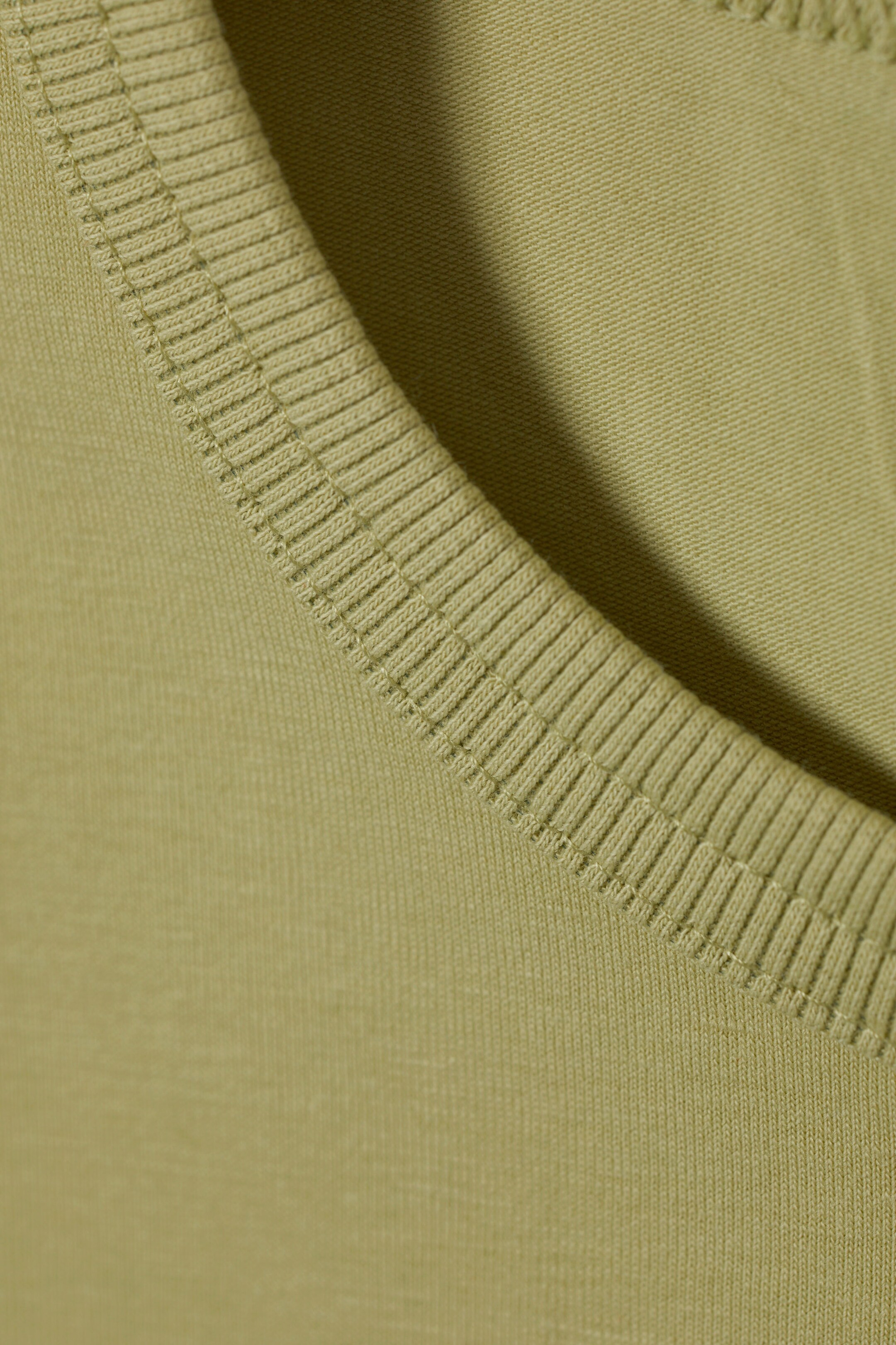 Dusty Green - Clean Fitted Tank Top - 1