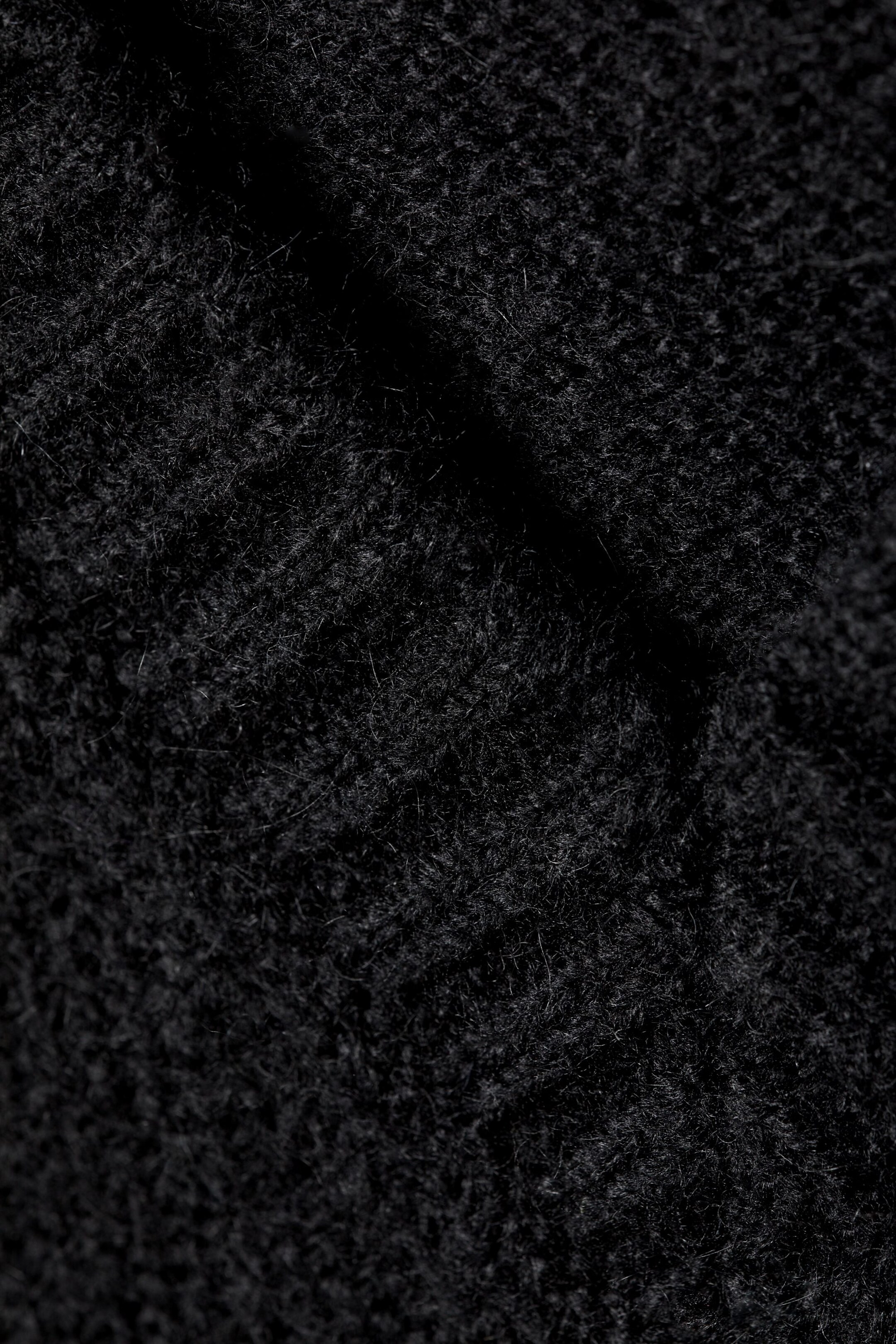 Black - Cohen V-neck Vest - 1