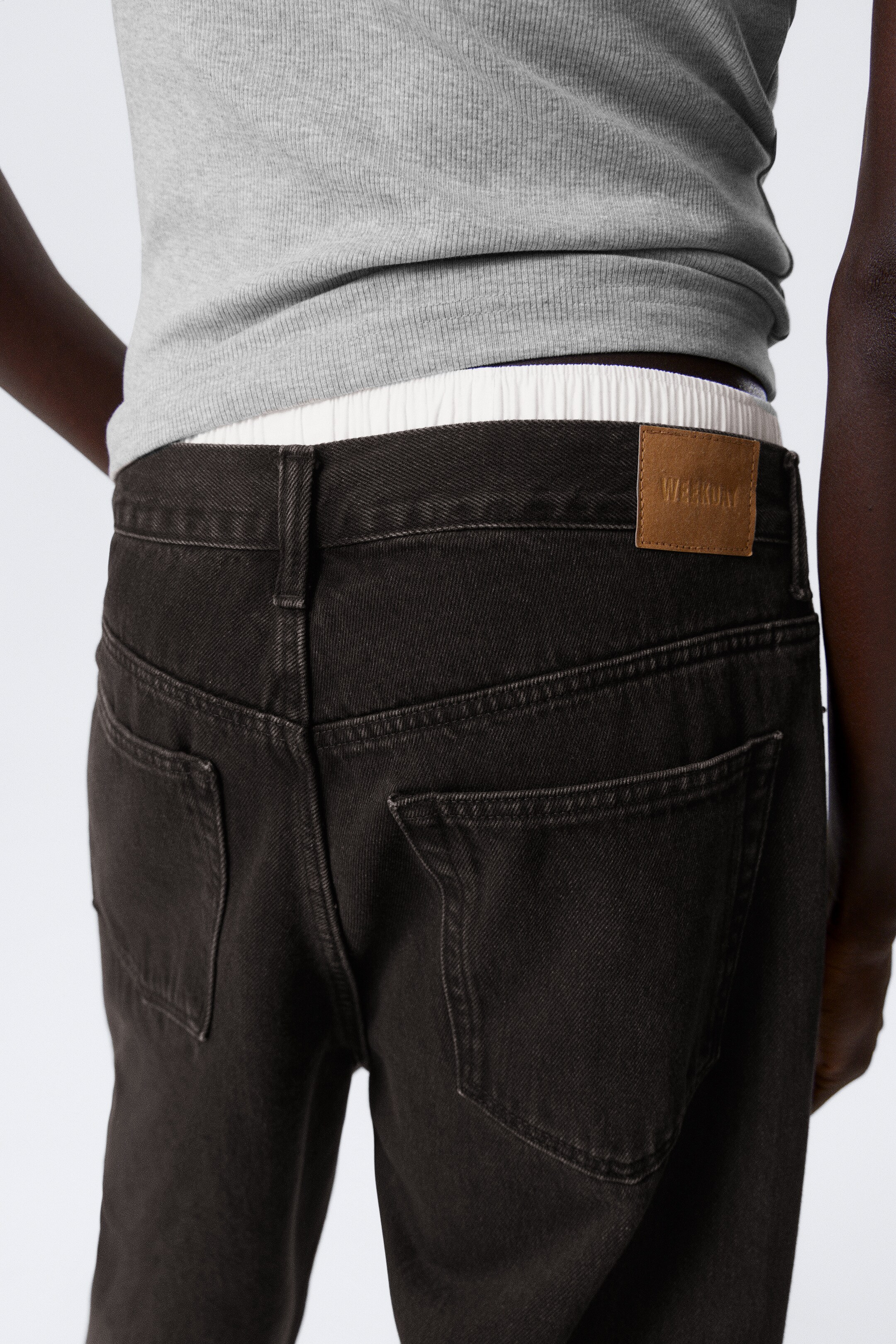 Ingrandisci l'immagine: Galaxy Loose Straight Leg Jeans - Tuned Black - Black - UOMO | H&M CH 7