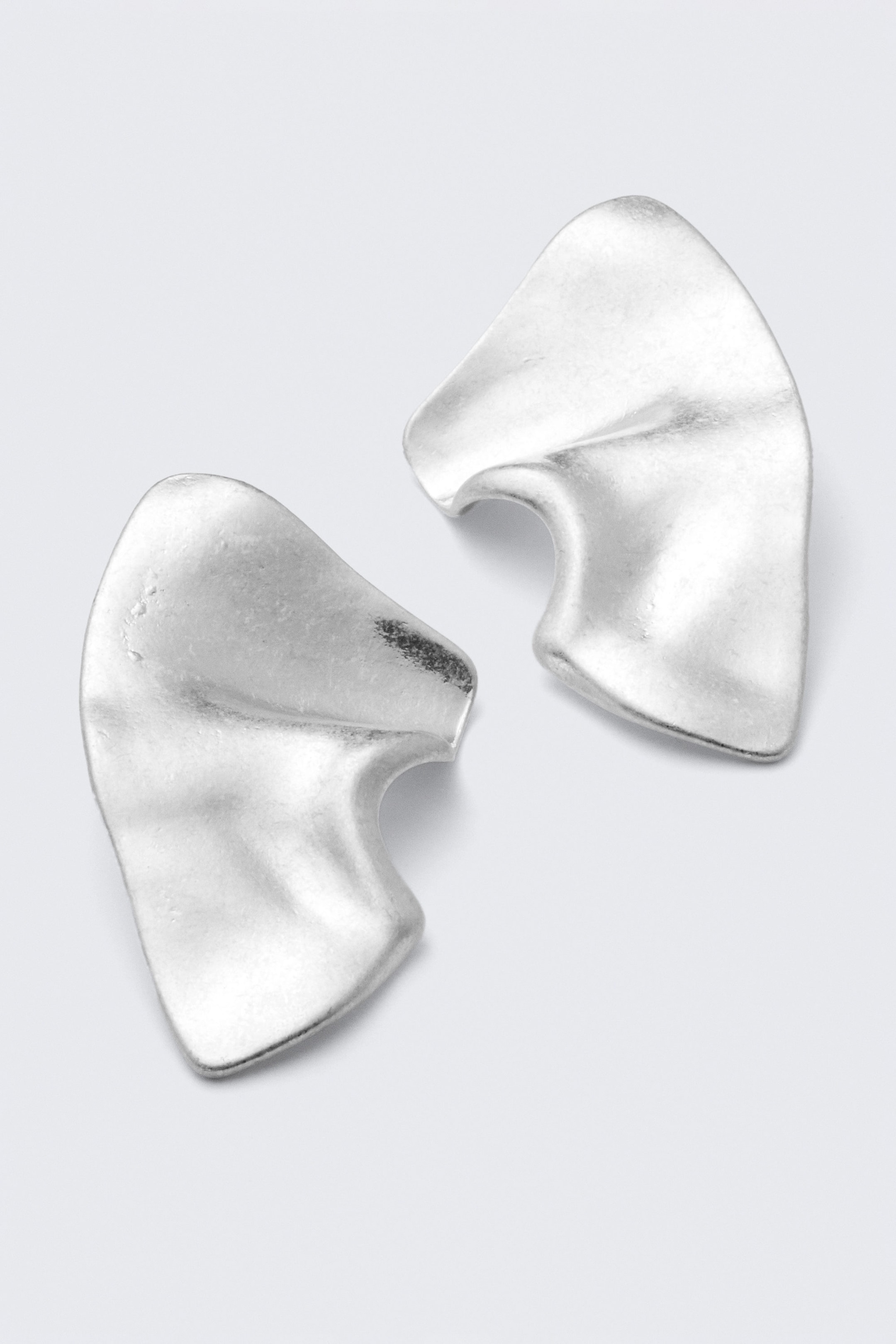 Silver - Skulpterade örhängen - 2