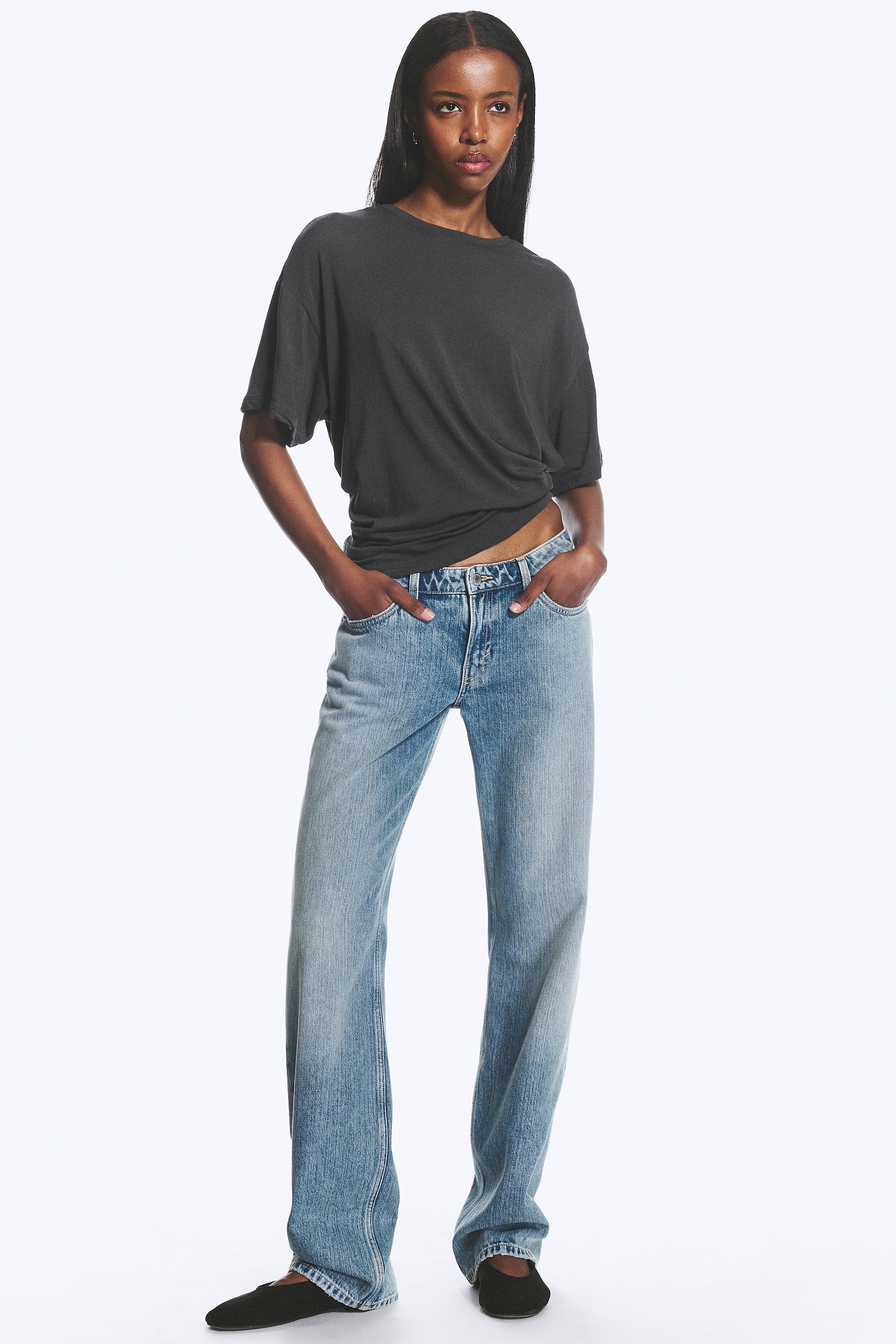 Jeans Arrow a vita bassa, vestibilità regular e gamba dritta - Blue Fade – Blu medio/Aeon Blue – Azzurro/Board Blue - Blu medio/Tuned Black – Nero