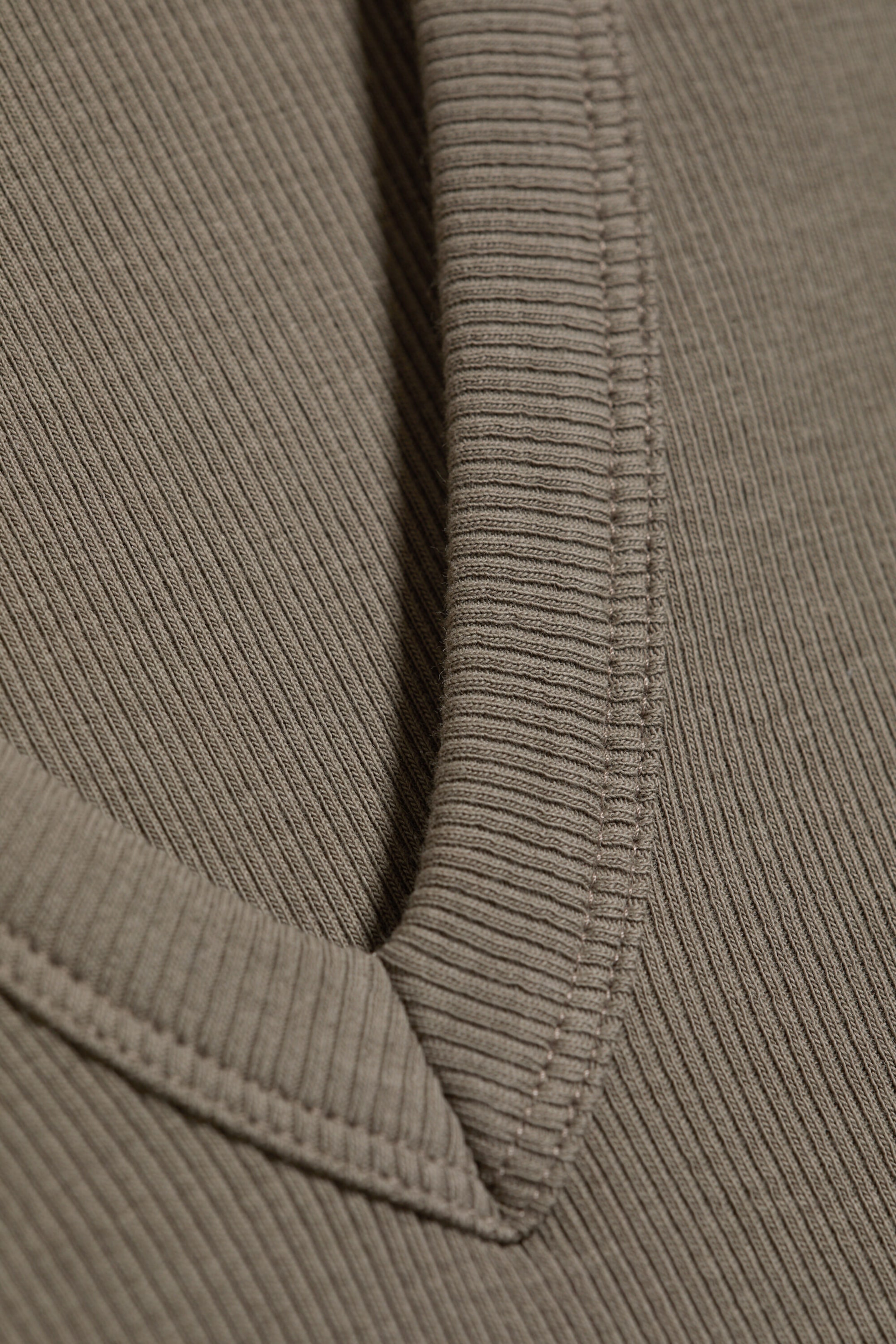 Dimgrå - Ribbat V-ringat linne - 4