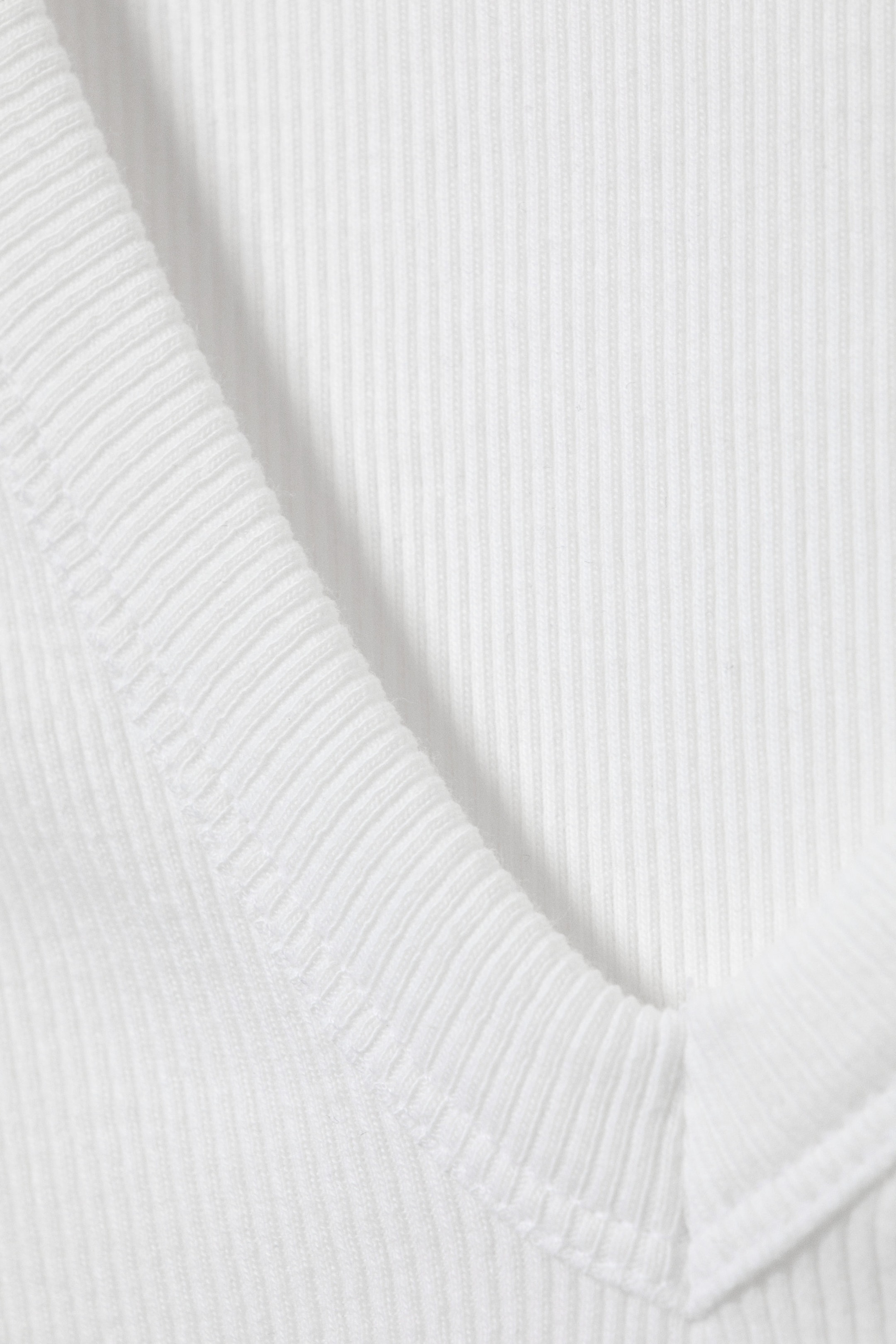 White - Ribbed V-neck Tank Top - 6