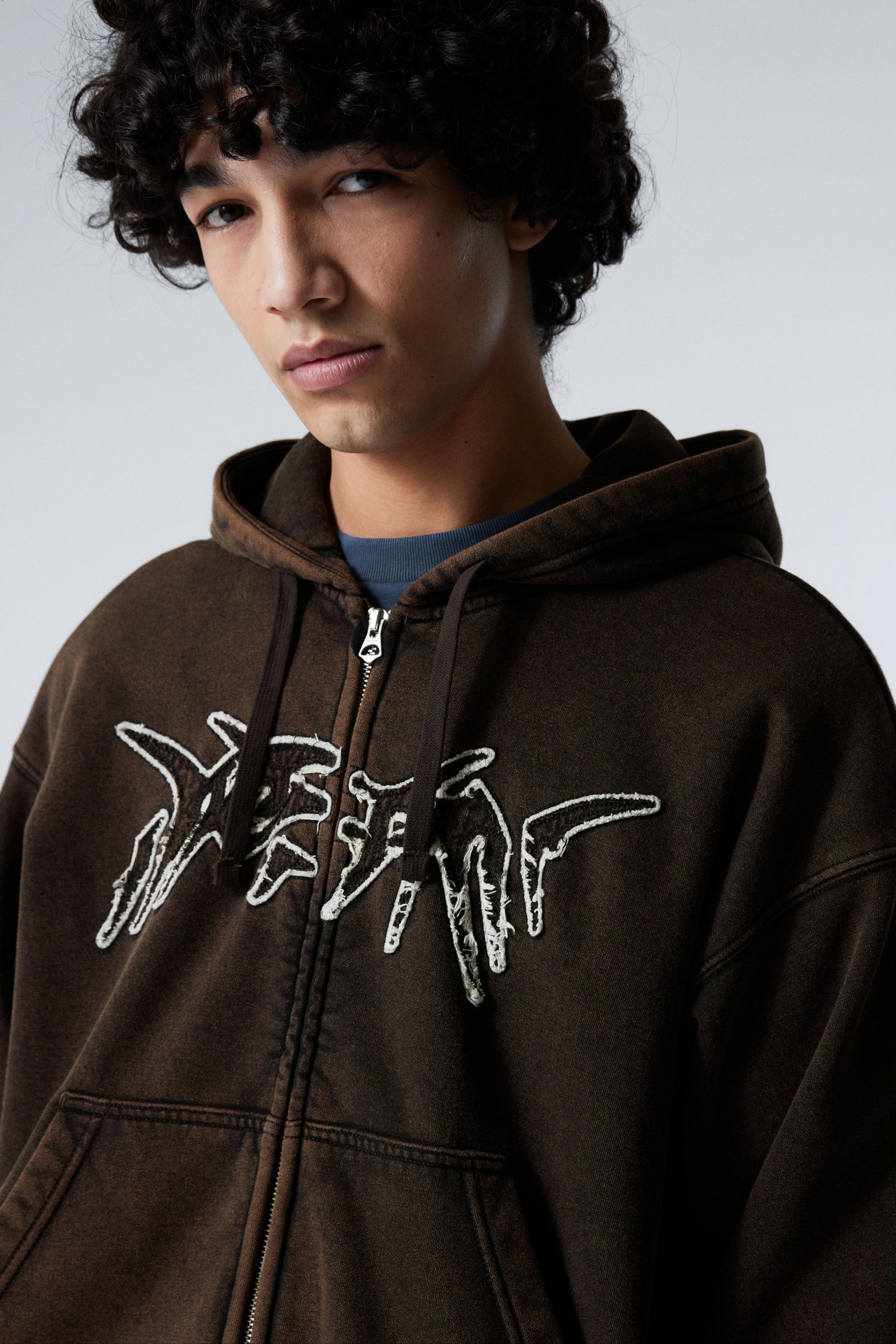 #272628 - Boxy Embroidery Zip Hoodie - 2