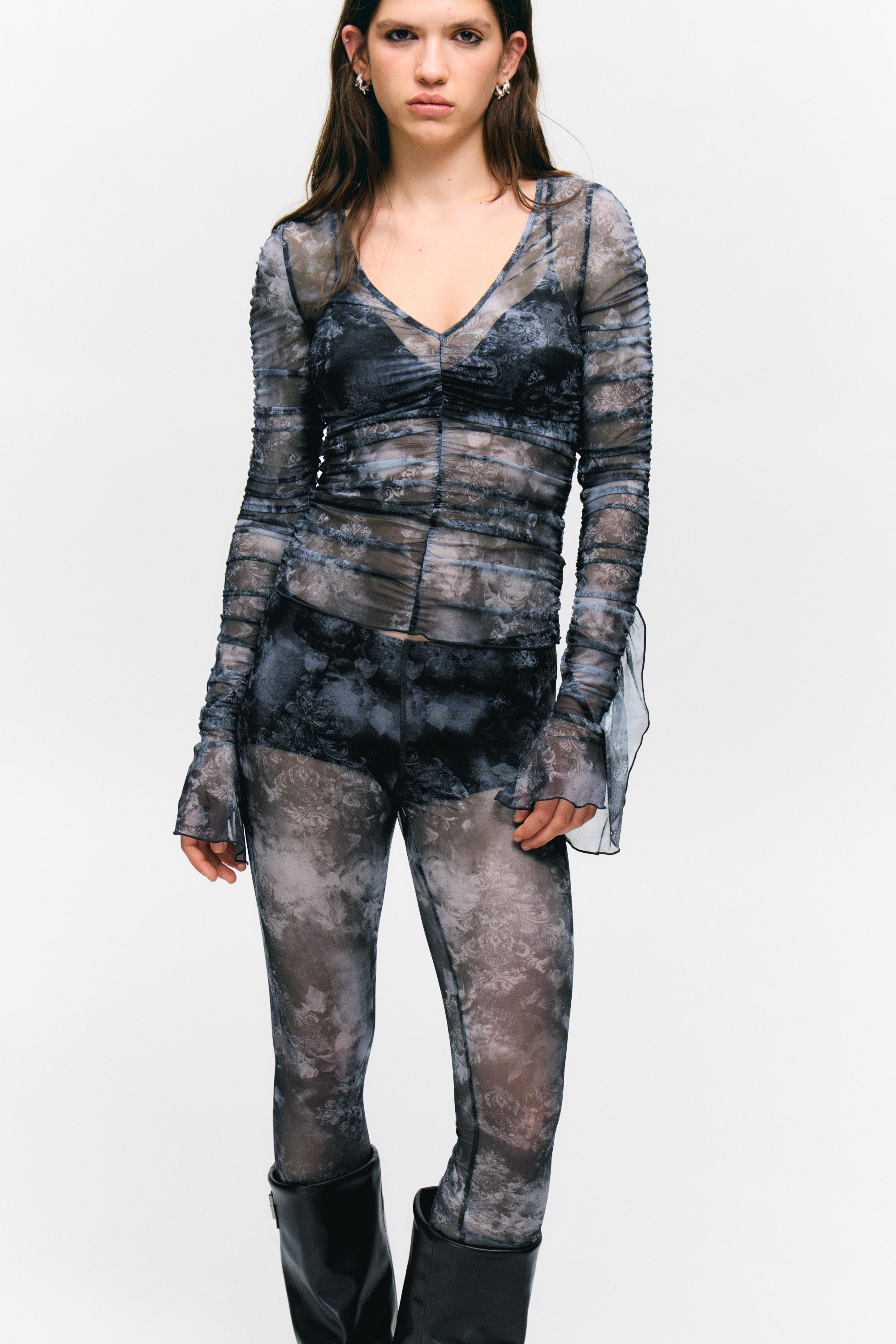 Black Baroque Print - Printed Mesh Leggings - 4