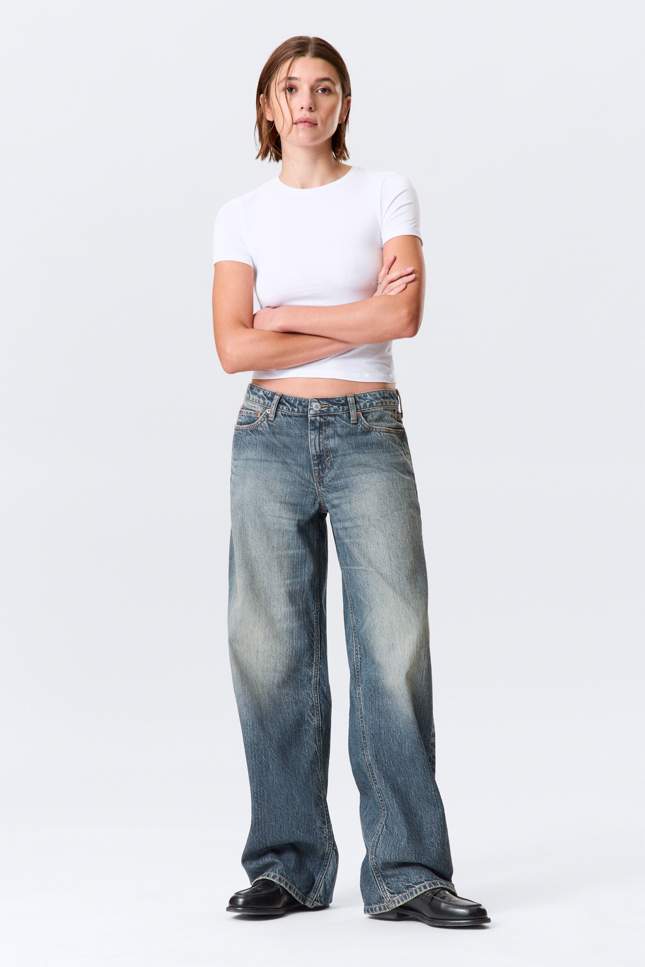 Ver imagem maior: Calças de ganga largas de cintura descida Ample - Redondo Blue - Azul Médio - SENHORA | H&M PT 3