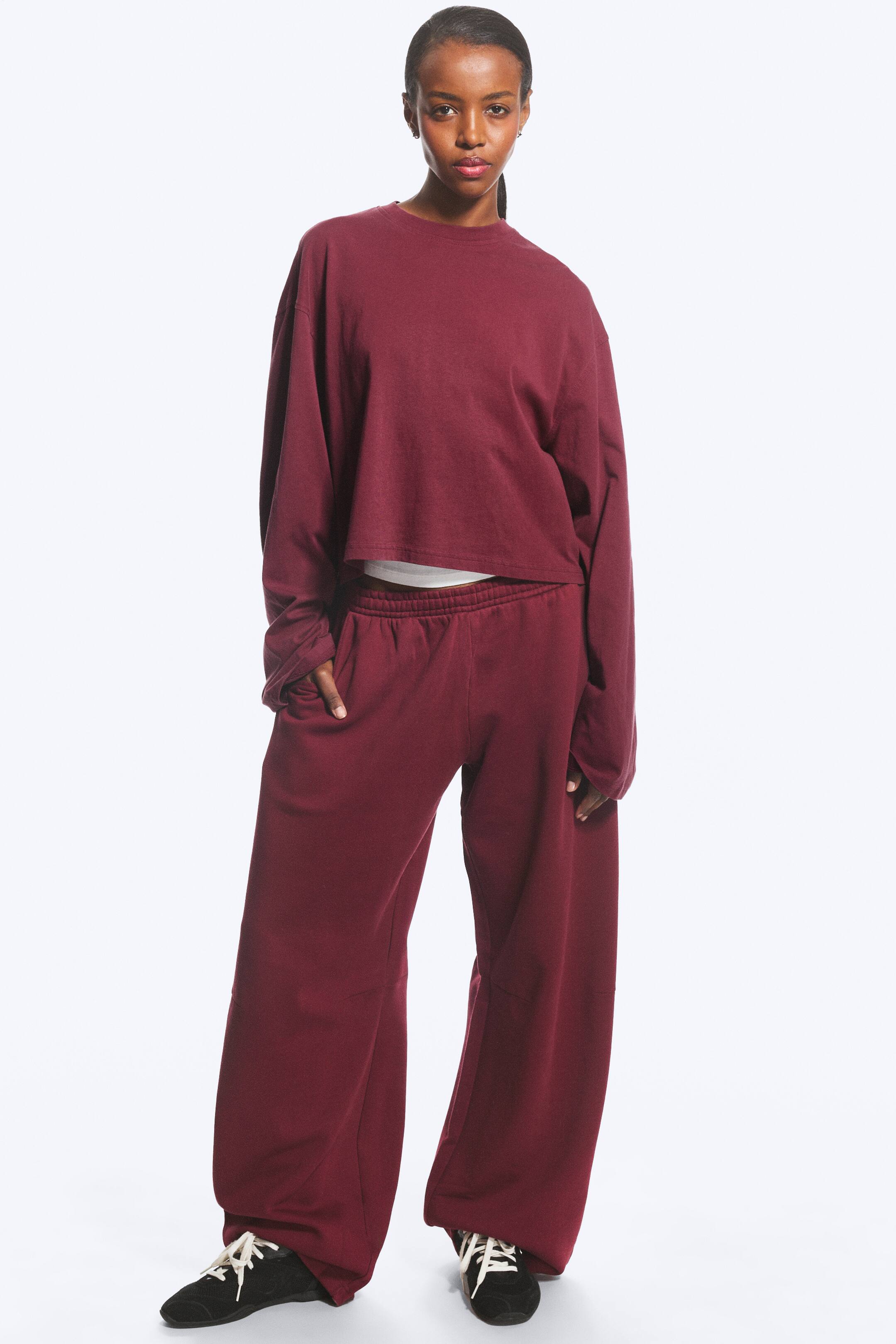 Grotere afbeelding bekijken: Zware barrel sweatpants met halfhoge taille - Donkerrood met wassing - DAMES | H&M NL 1