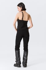 Schwarz - One-Shoulder-Top aus Anzugstoff mit Schnalle - 3