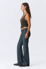 Lake Blue - Mellanblå - Nova Low Waist Slim Bootcut Leg Jeans - 2