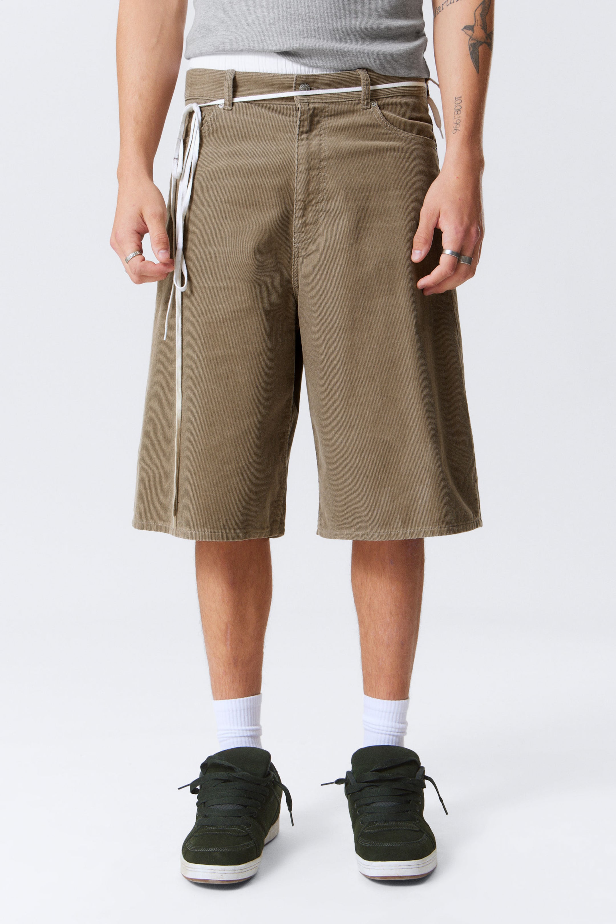 Dusty Mole - Astro Loose Baggy Corduroy Shorts - 3