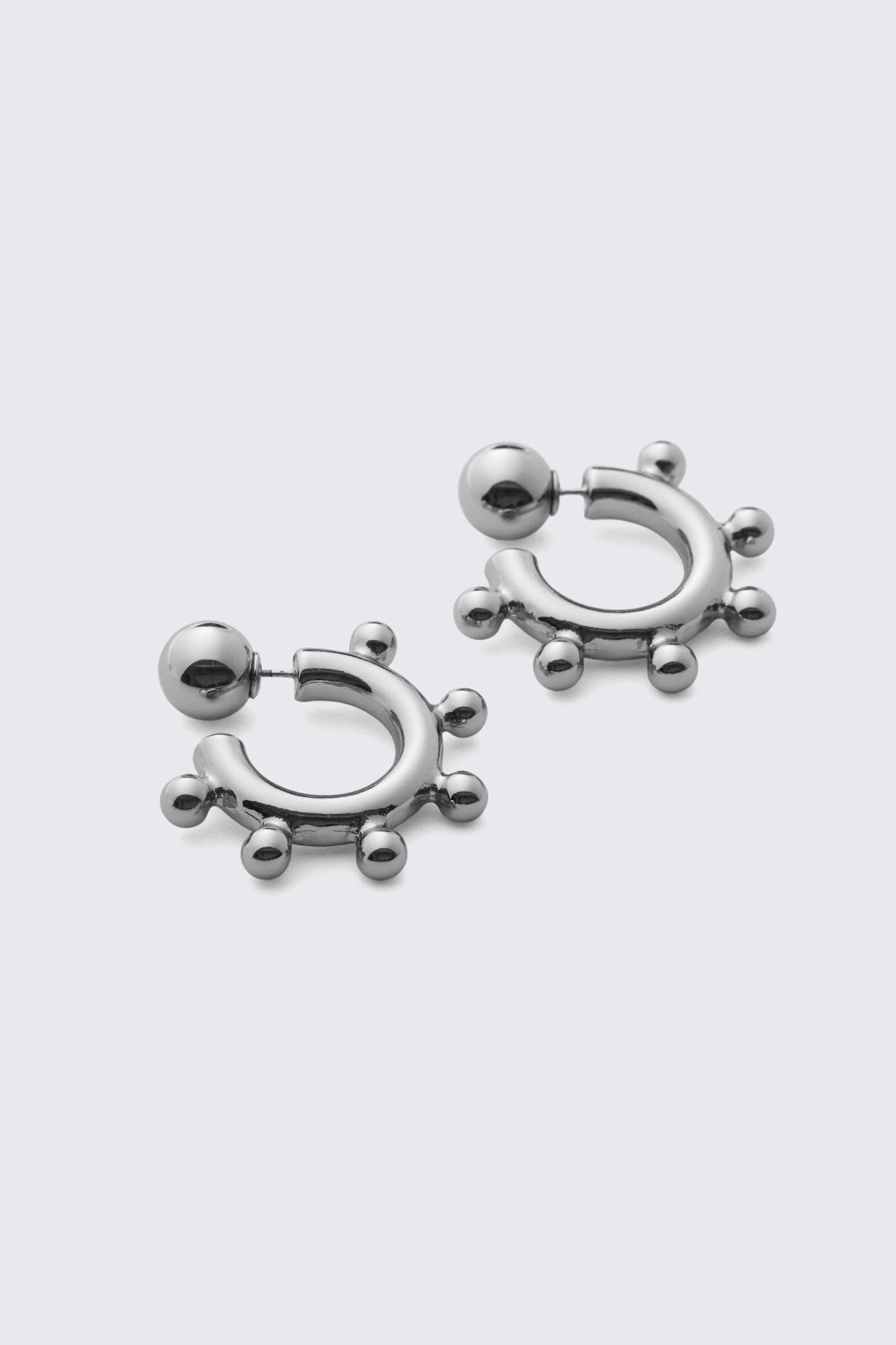 Silberfarben - Hoop-Ohrringe mit Piercing-Perlen - 1
