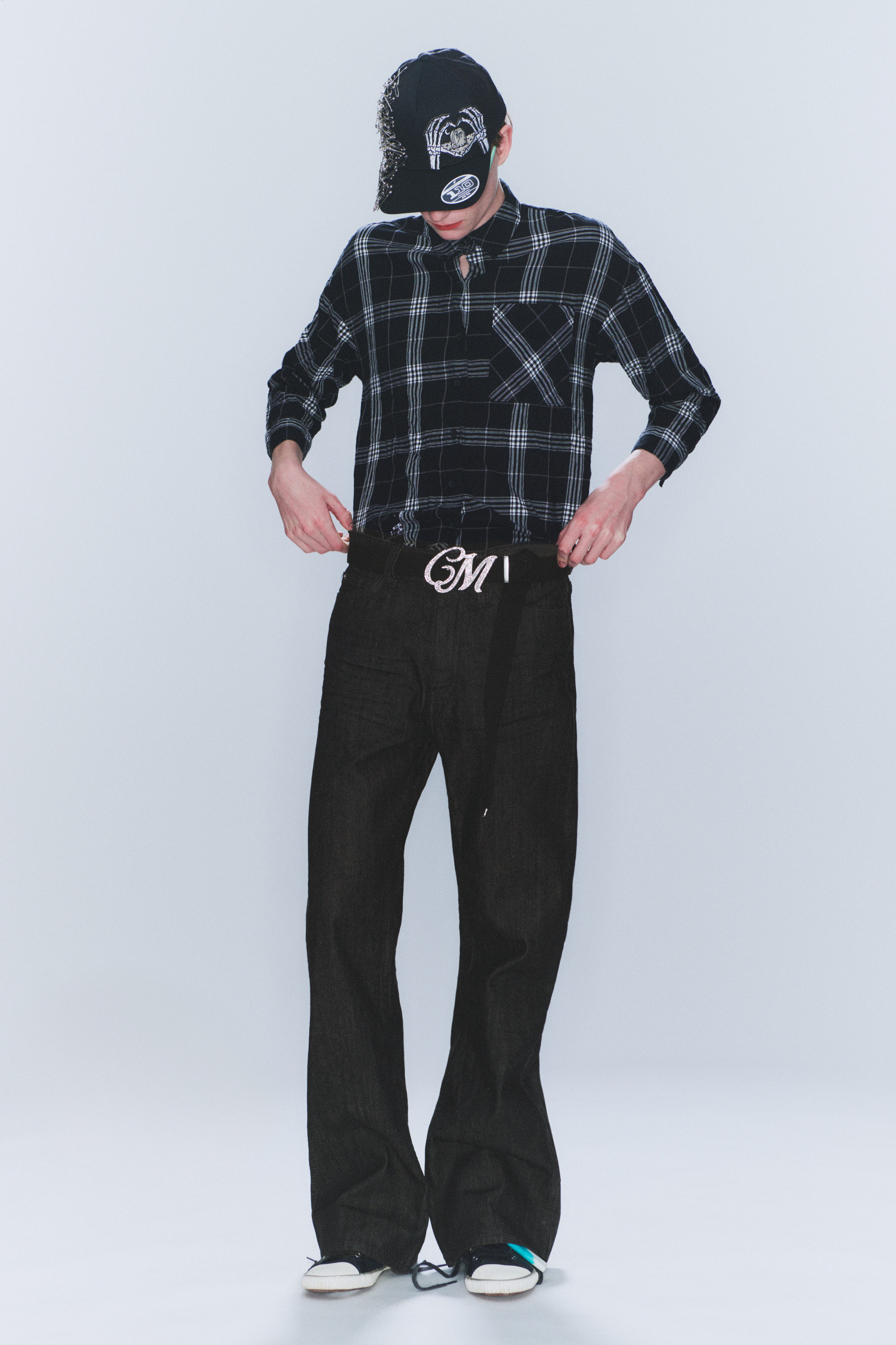 Extra Black Rinse - Boo Bootleg Low Waist Regular Bootcut Jeans - 1