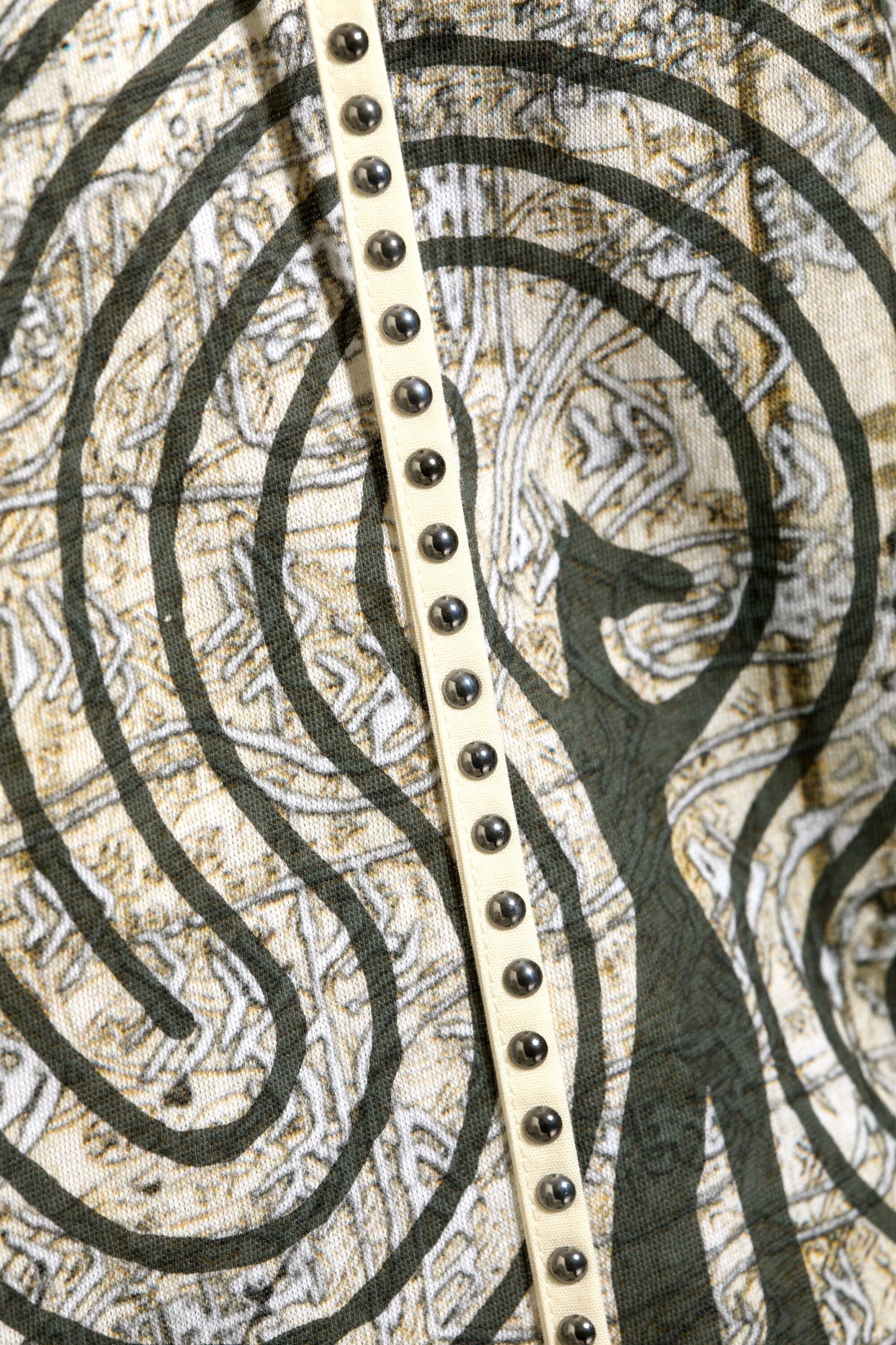 Dusty Mole - Printed Hooded Stud Top - 5