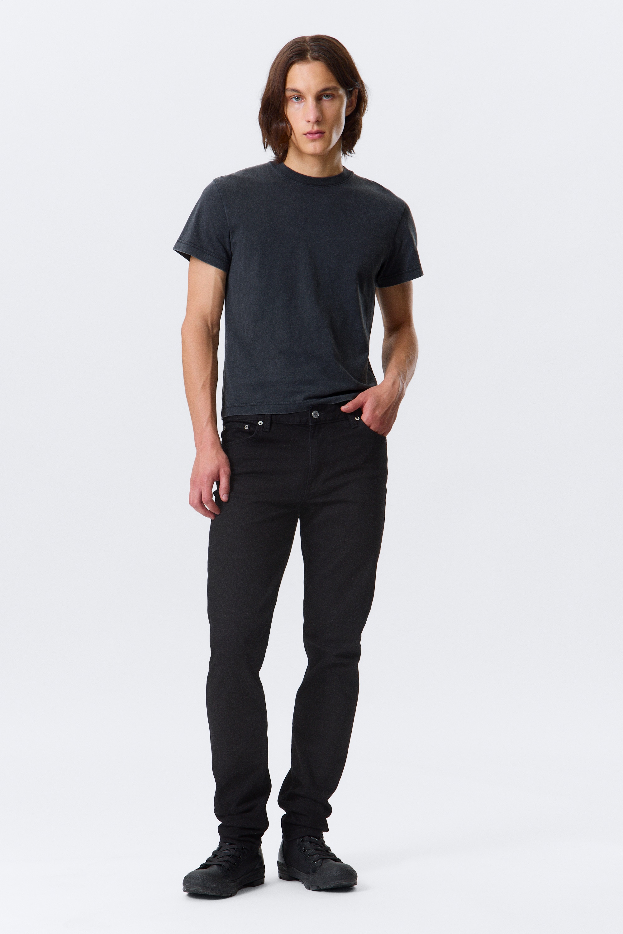 Sunday Slim Tapered Leg Jeans - Almost Black - Negro/Thunder Blue - Medium Blue