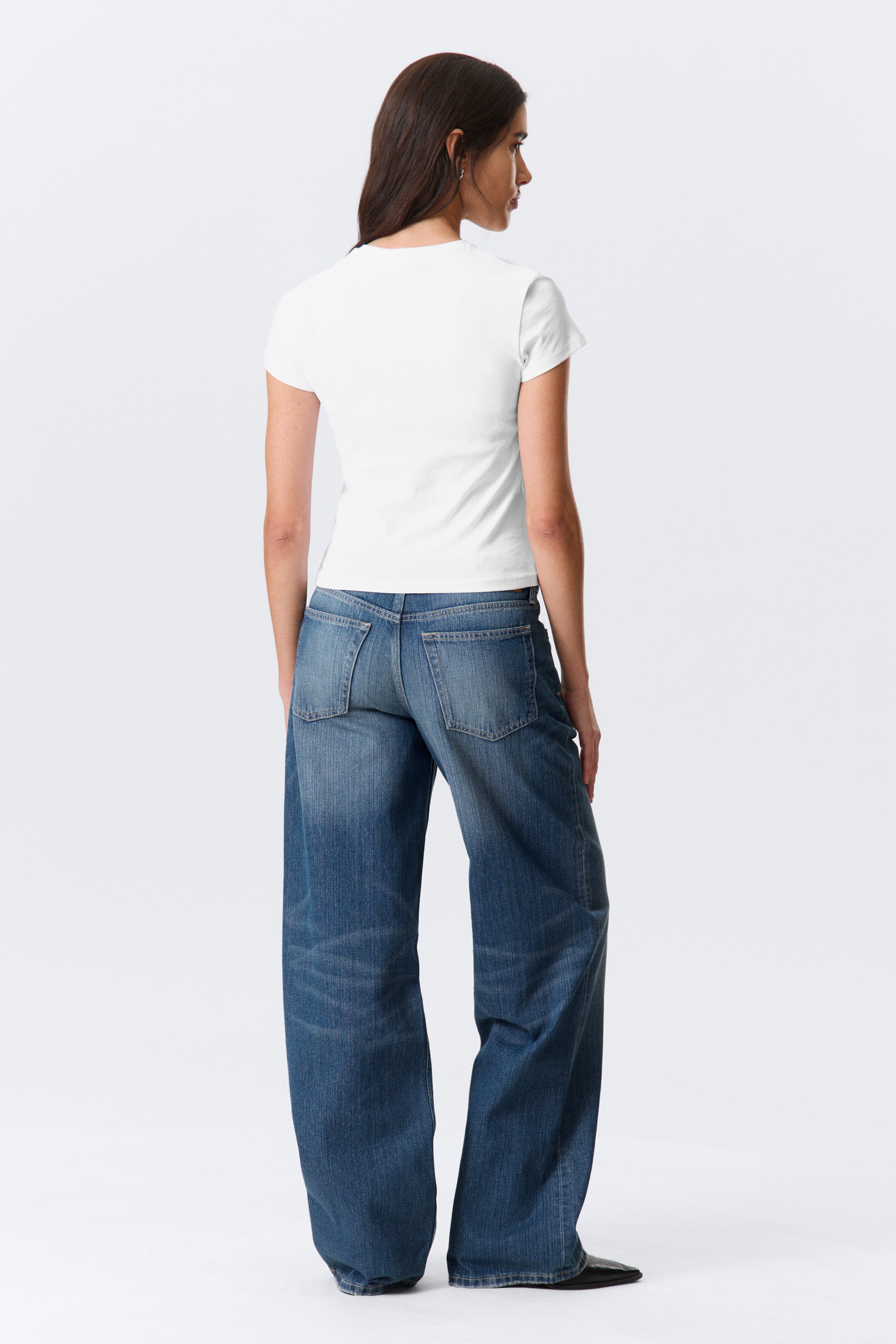 Zobraziť väčší obrázok: Slim Short-Sleeved Cotton T-shirt - biela - ŽENY | H&M SK 3