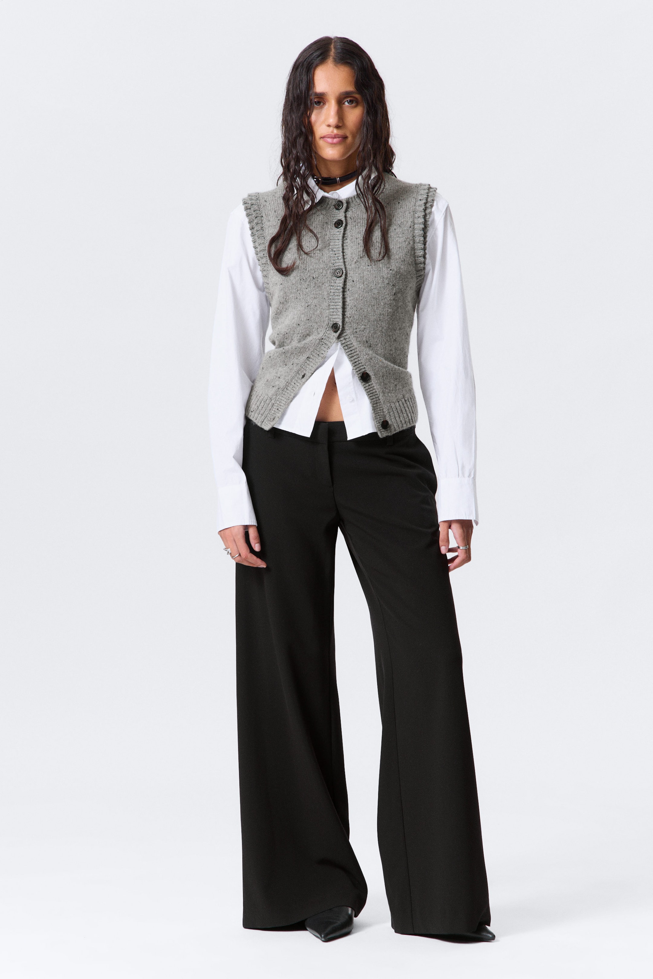 Black - Low Flared Suit Trousers - 1