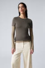 Dunkles Graubraun - Doppellagiges Longsleeve-T-Shirt im Slim Fit - 0