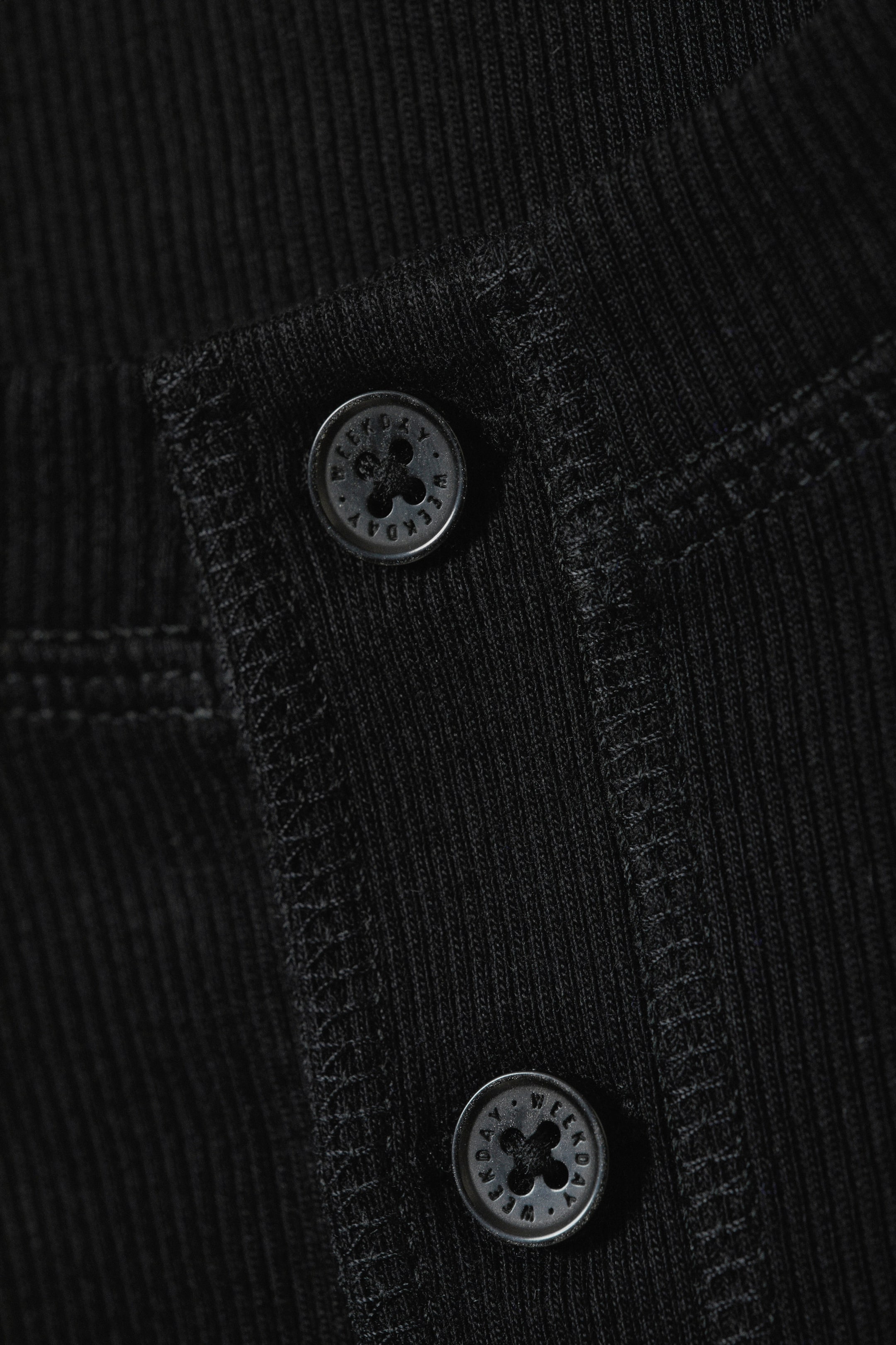 Black - Long-Sleeved Henley T-shirt - 5