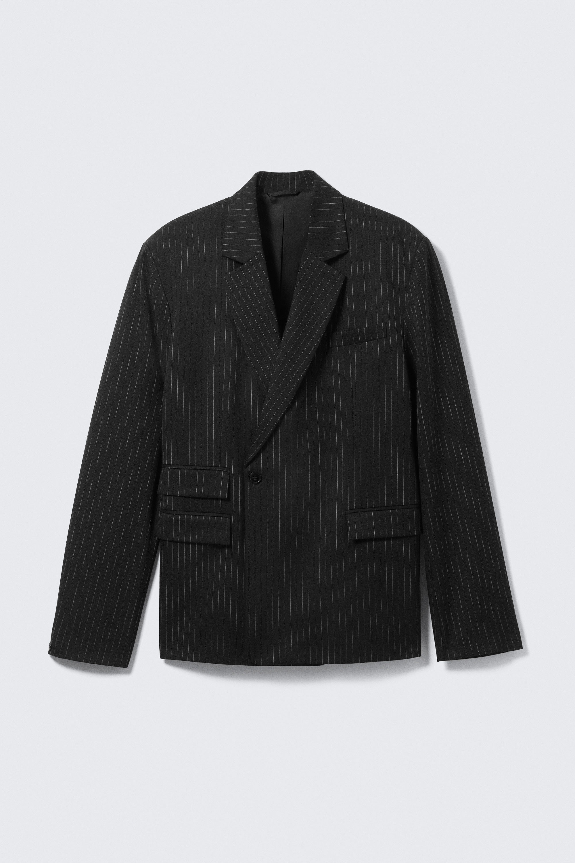 Schwarz - Nadelstreifen - Doppelreihiger Blazer mit körpernaher Passform - 1