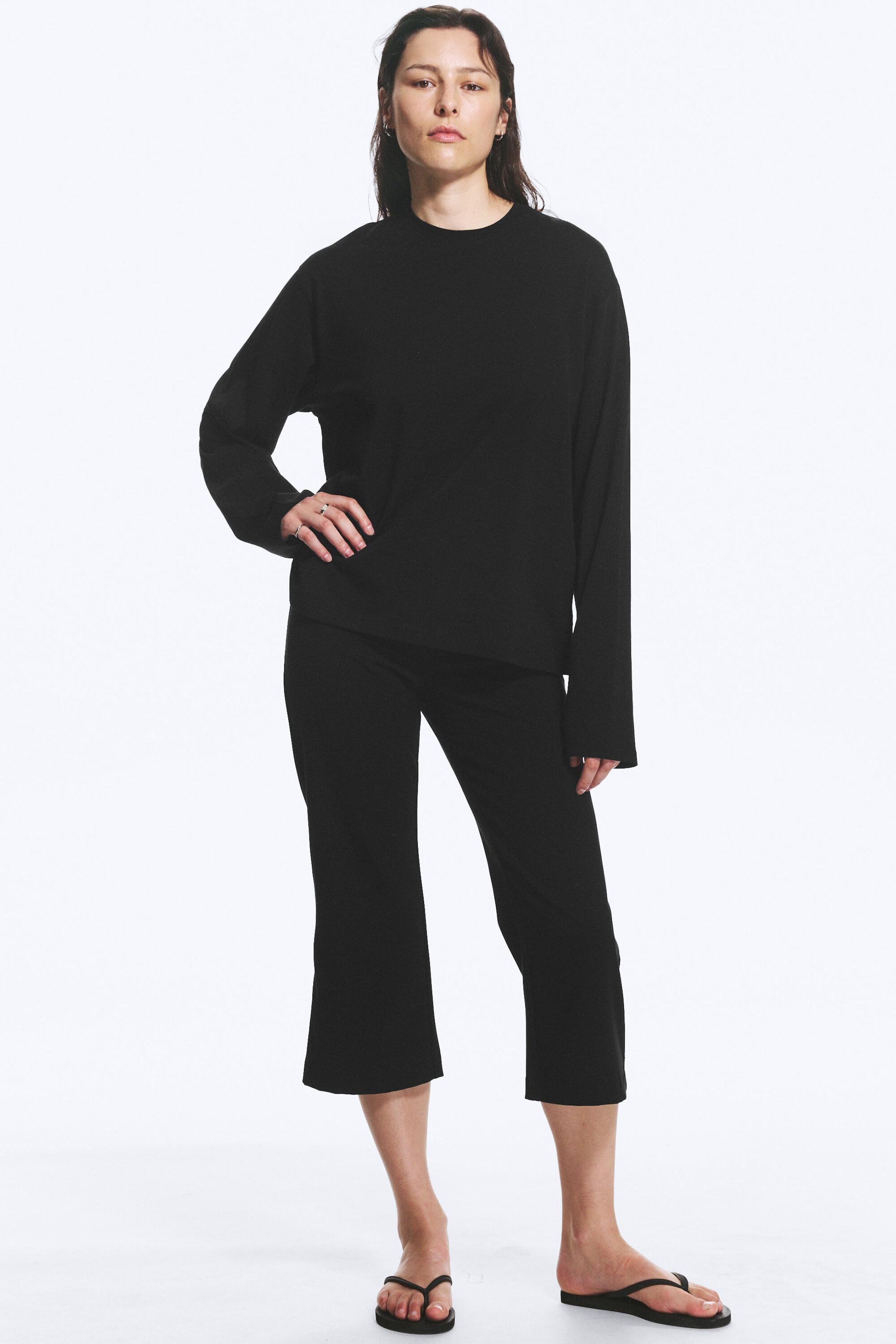 Schwarz - Boxy Longsleeve aus Baumwolle - 2