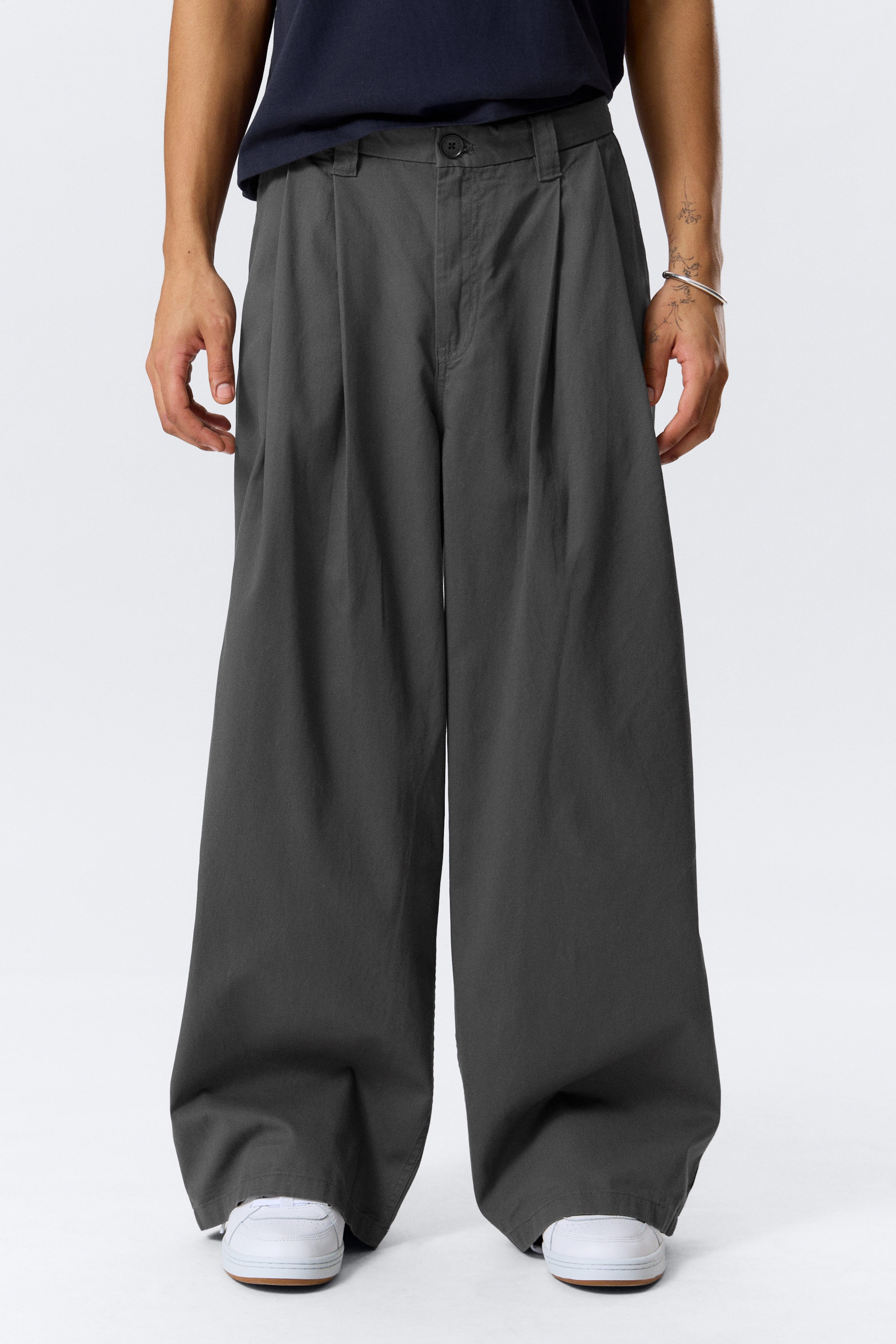 Mörkgrå - Otis lediga chinos i bomullstwill med veck - 2