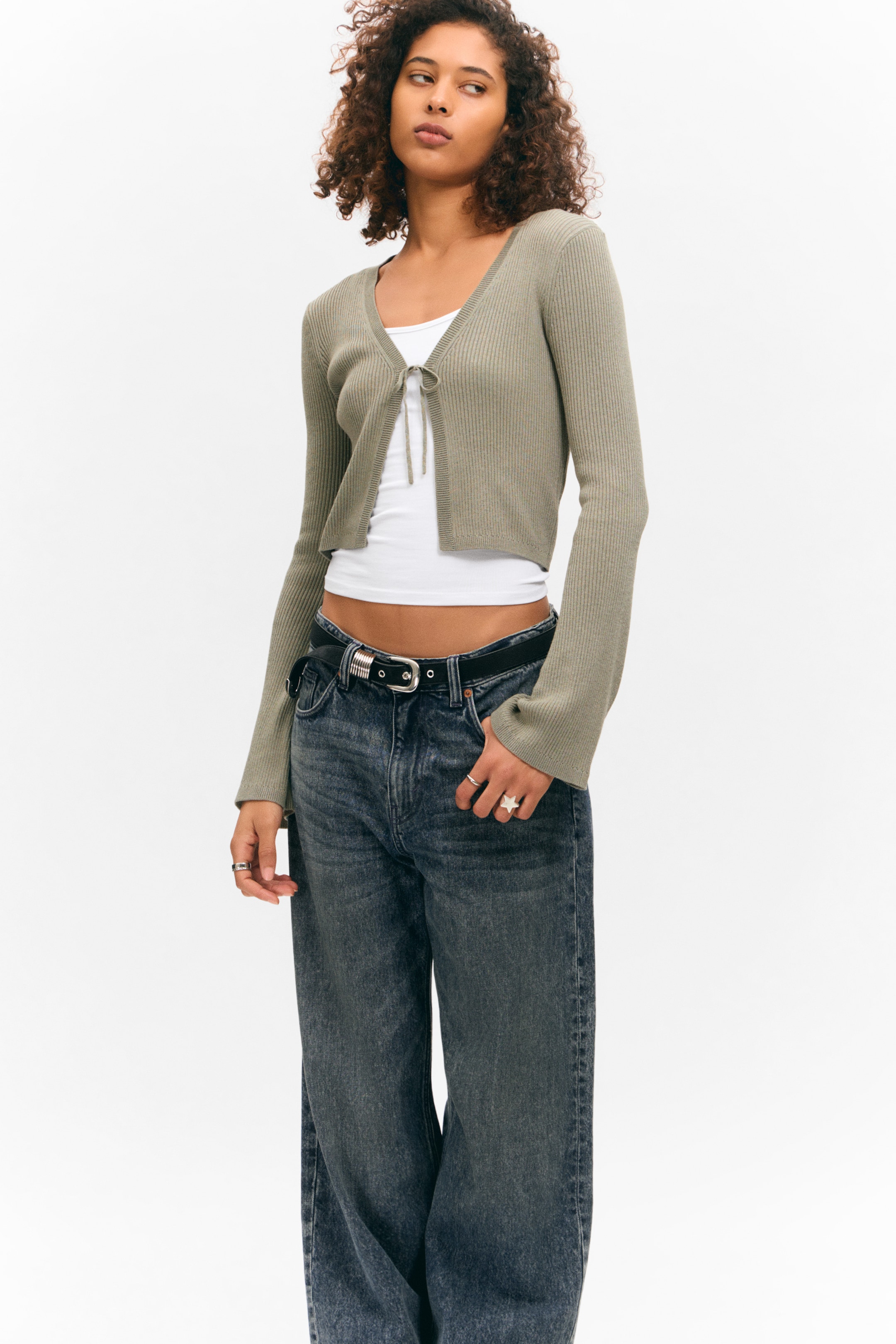 Größeres Bild anzeigen: Gerippte Strickjacke mit Schnürung vorne - Khakigrün - Ladies | H&M AT 1