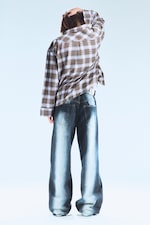 Blaues Spray - Looser – Weite Jeans mit normaler Taille - 2