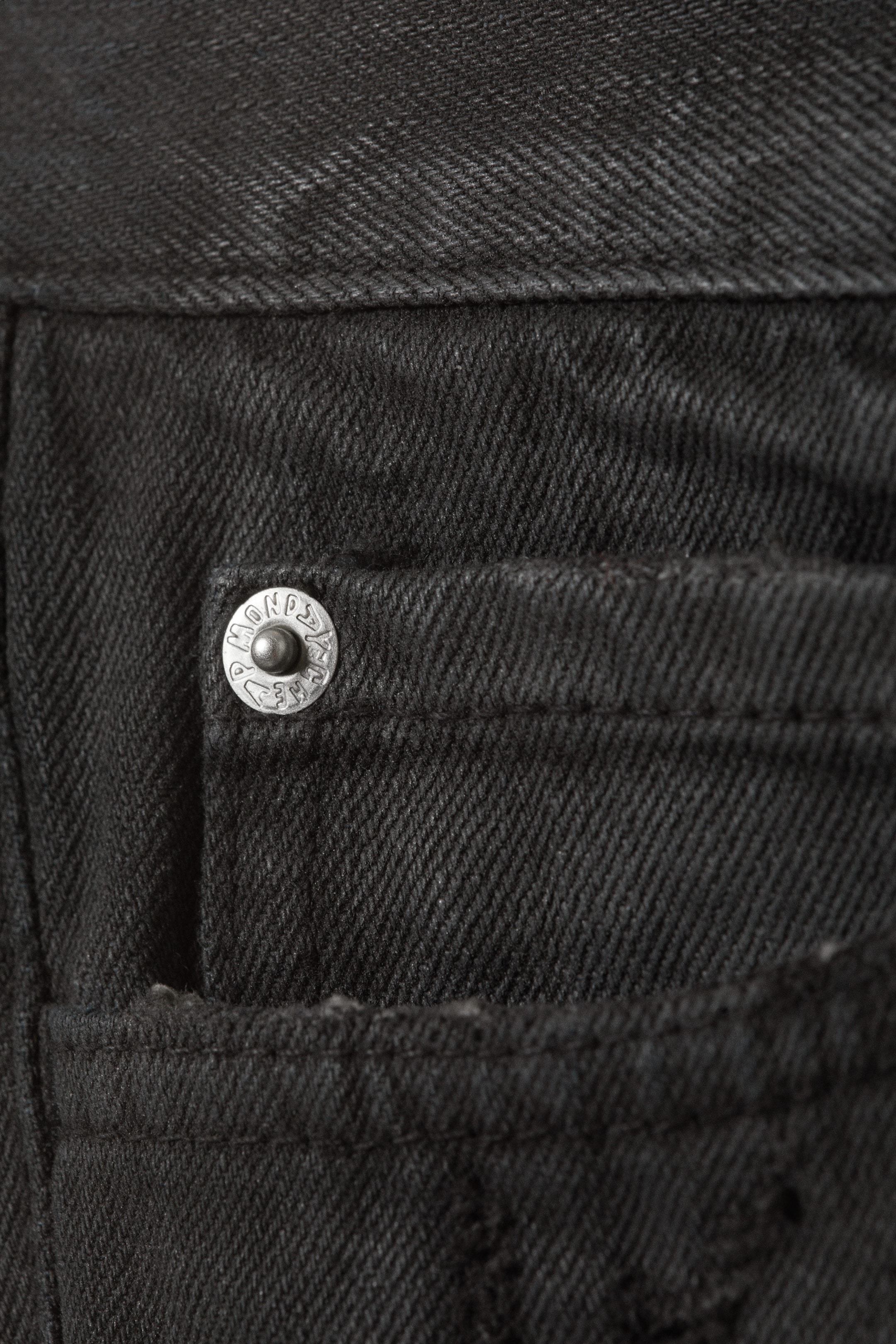 Beschichtetes Schwarz - CM x LB Issue Rigid Coated Unisex Jeans - 2