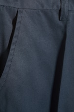 Dunkelblau - Emil Chinohose mit lockerer Passform - 1