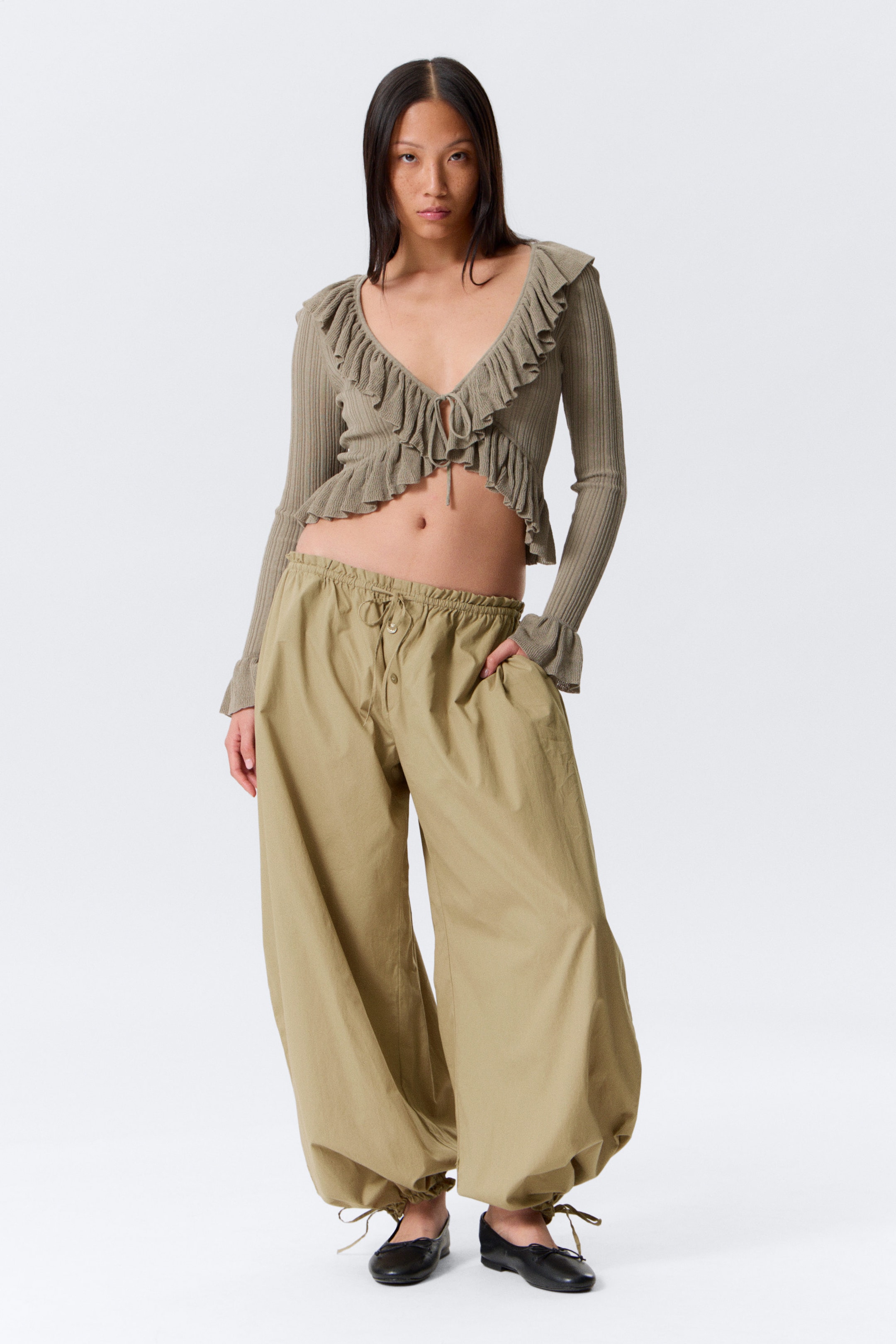 Dusty Khaki Green - YULIA B FRILLED KNITTED V-NECK CARDIGAN - 2