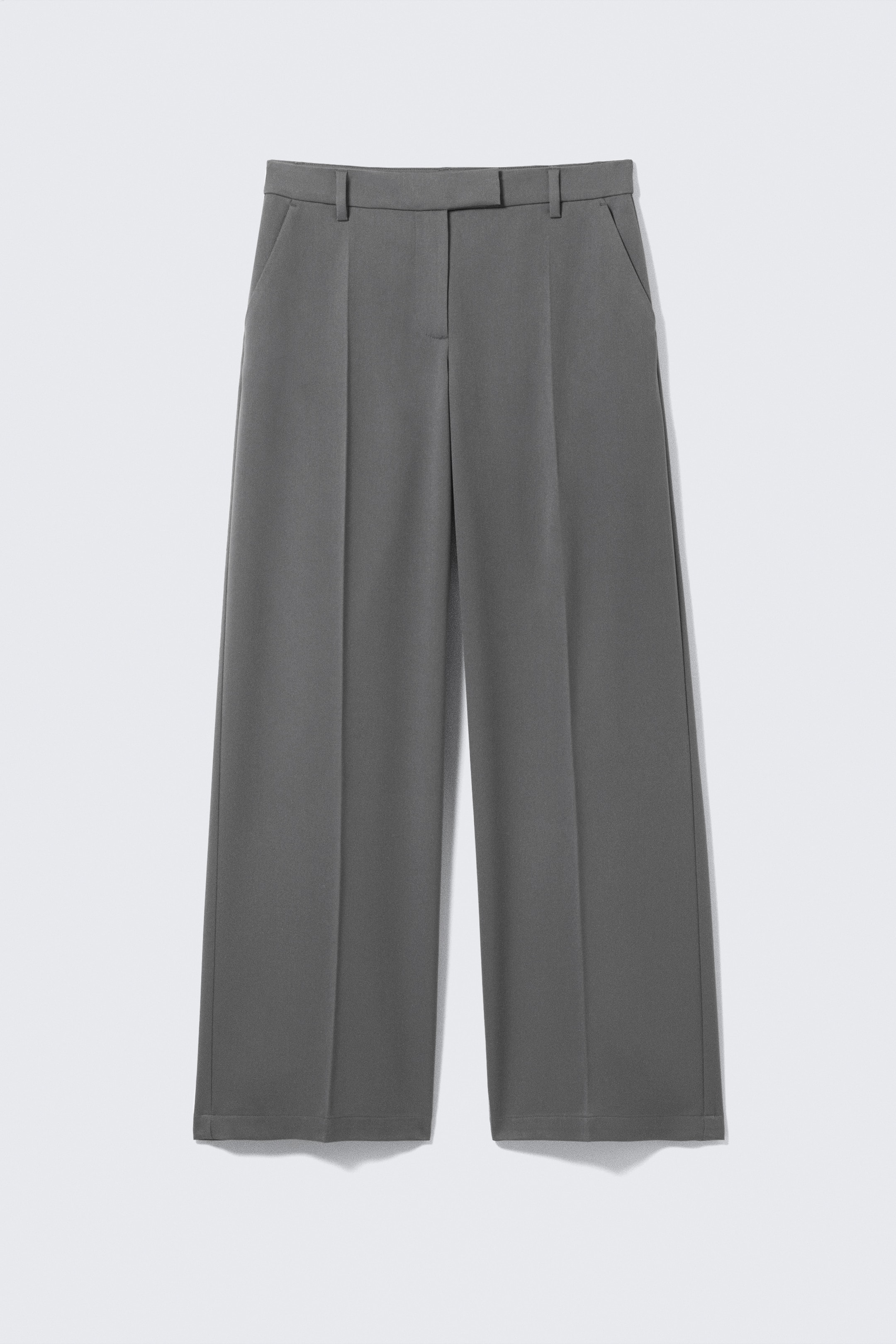 Προβολή μεγαλύτερης εικόνας: Low Waisted Pleated Suiting Trousers - Dark Grey - Ladies | H&M GR 1